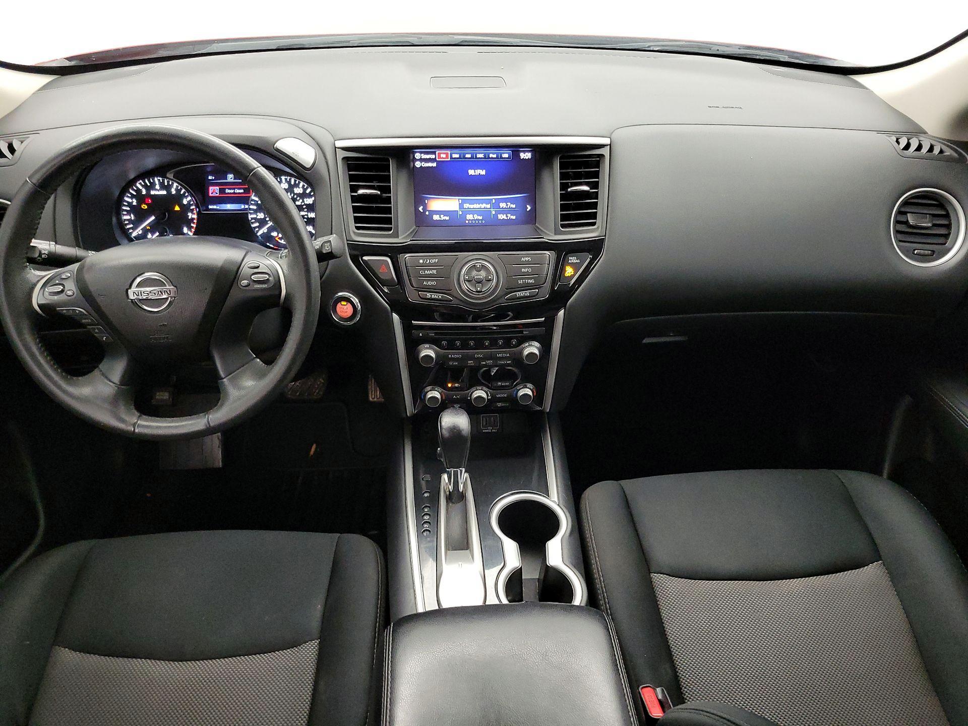 Thumbnail: 2018 Nissan Pathfinder - 9