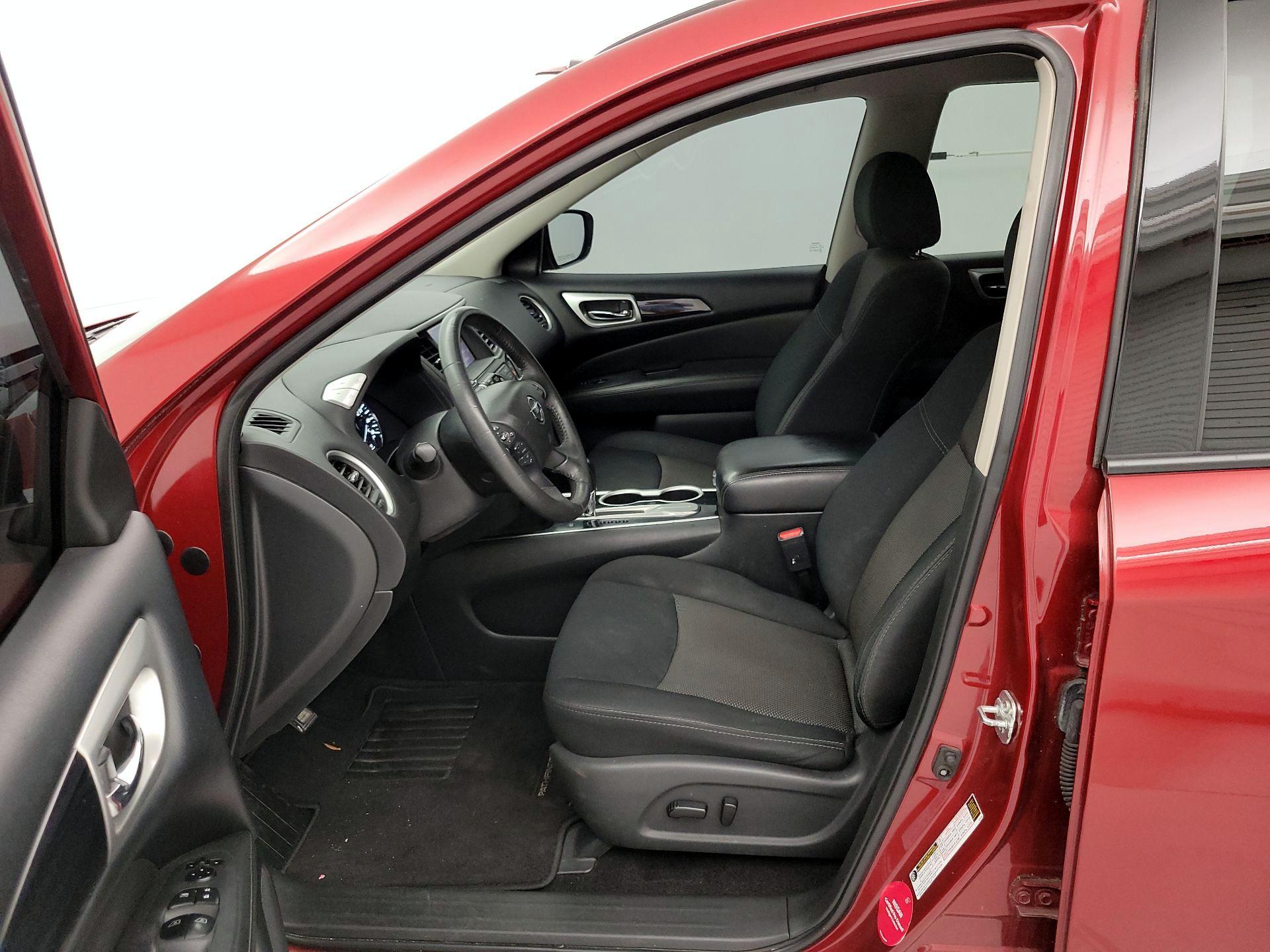 Thumbnail: 2018 Nissan Pathfinder - 11
