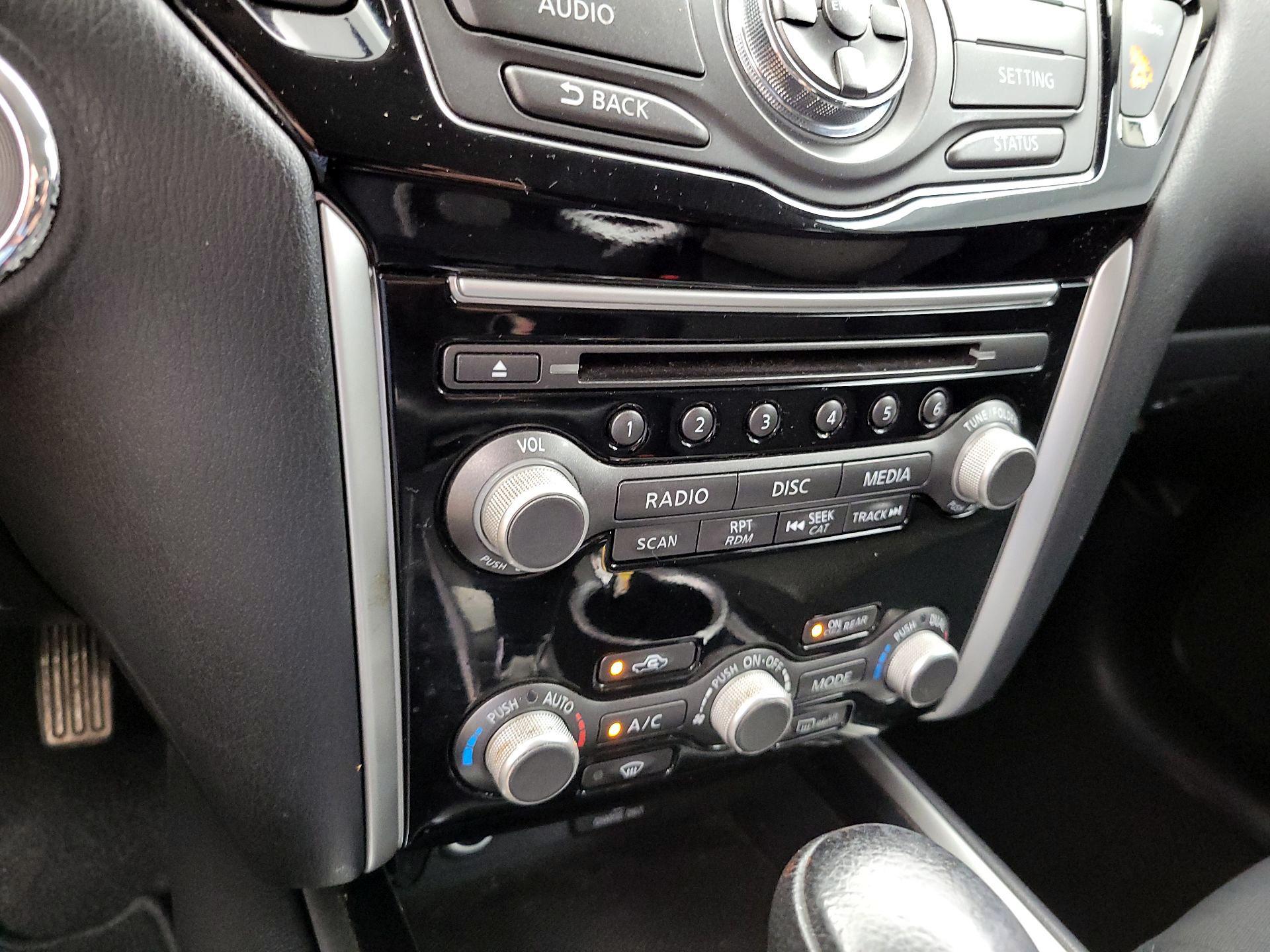 Thumbnail: 2018 Nissan Pathfinder - 16