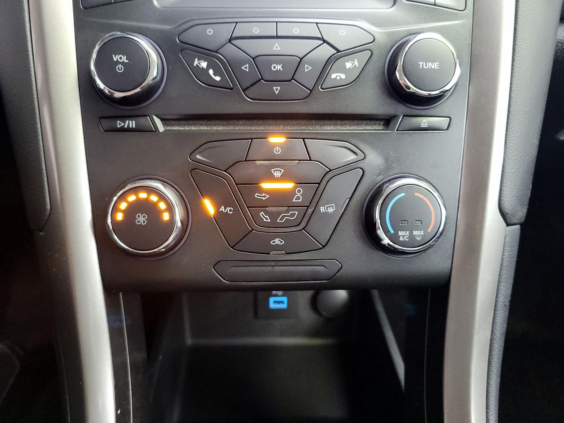 Thumbnail: 2018 Ford Fusion - 16
