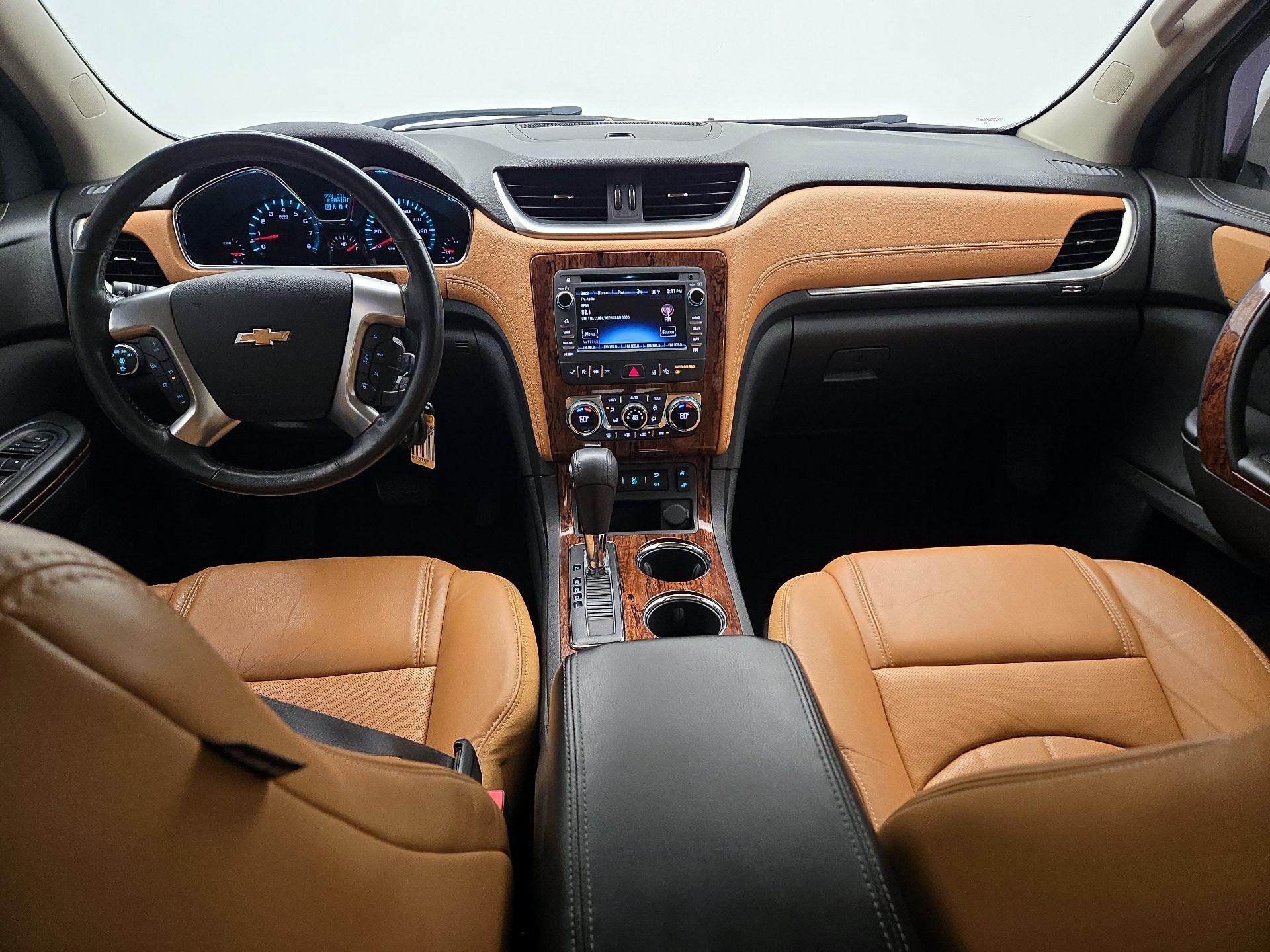 Thumbnail: 2014 Chevrolet Traverse - 9