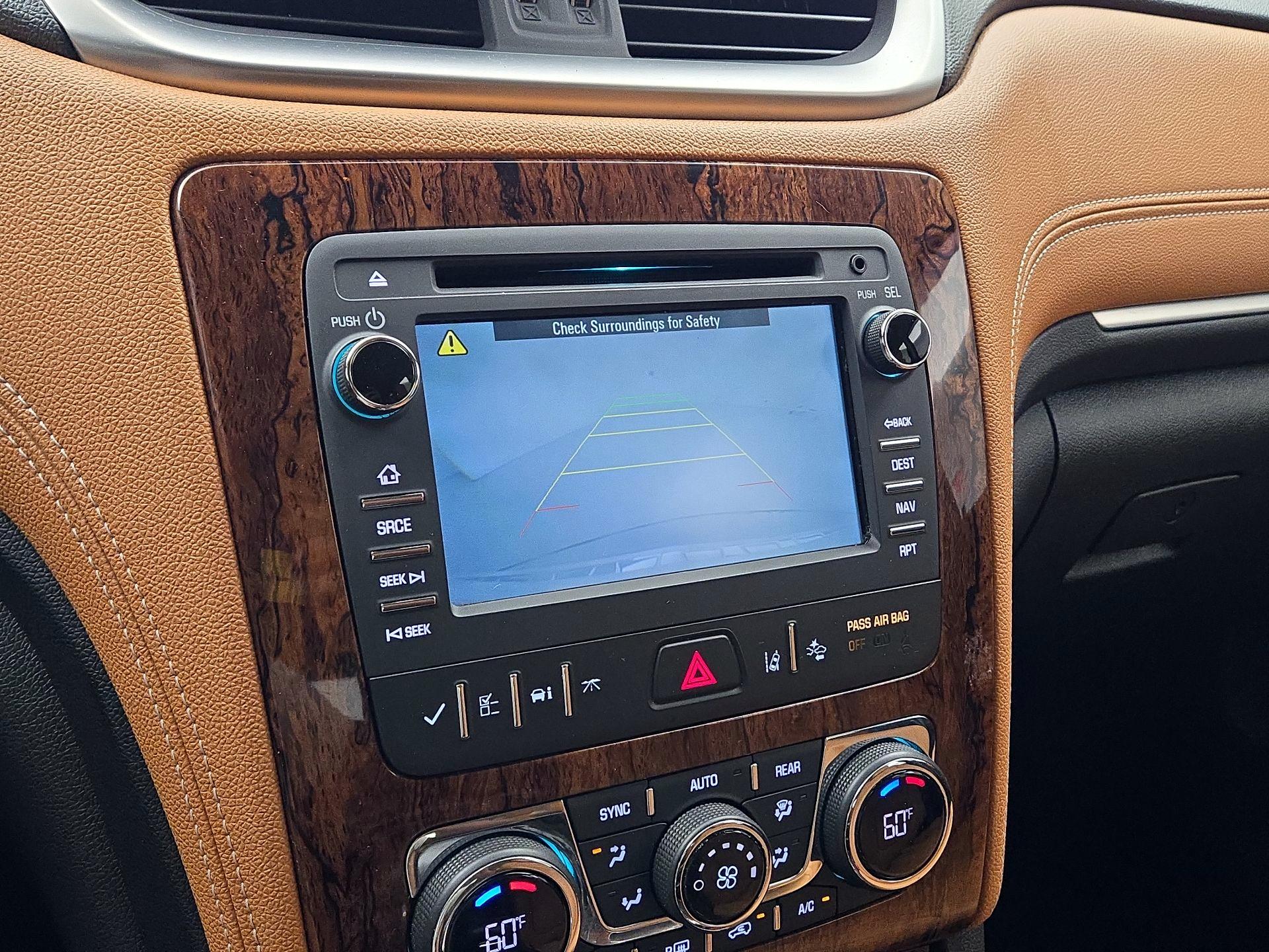 Thumbnail: 2014 Chevrolet Traverse - 14