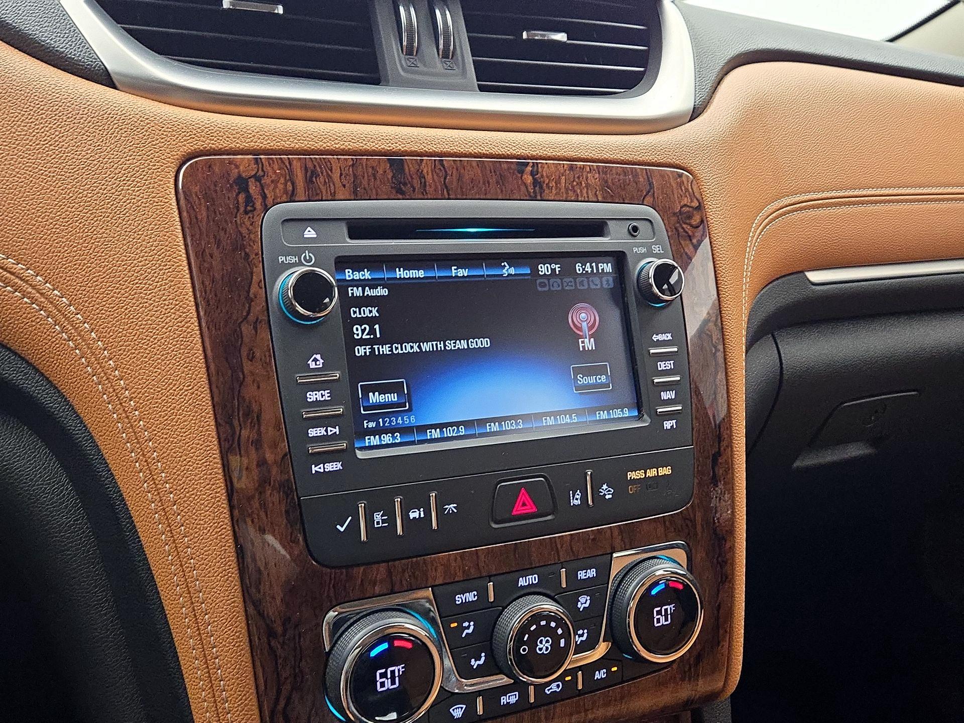 Thumbnail: 2014 Chevrolet Traverse - 15