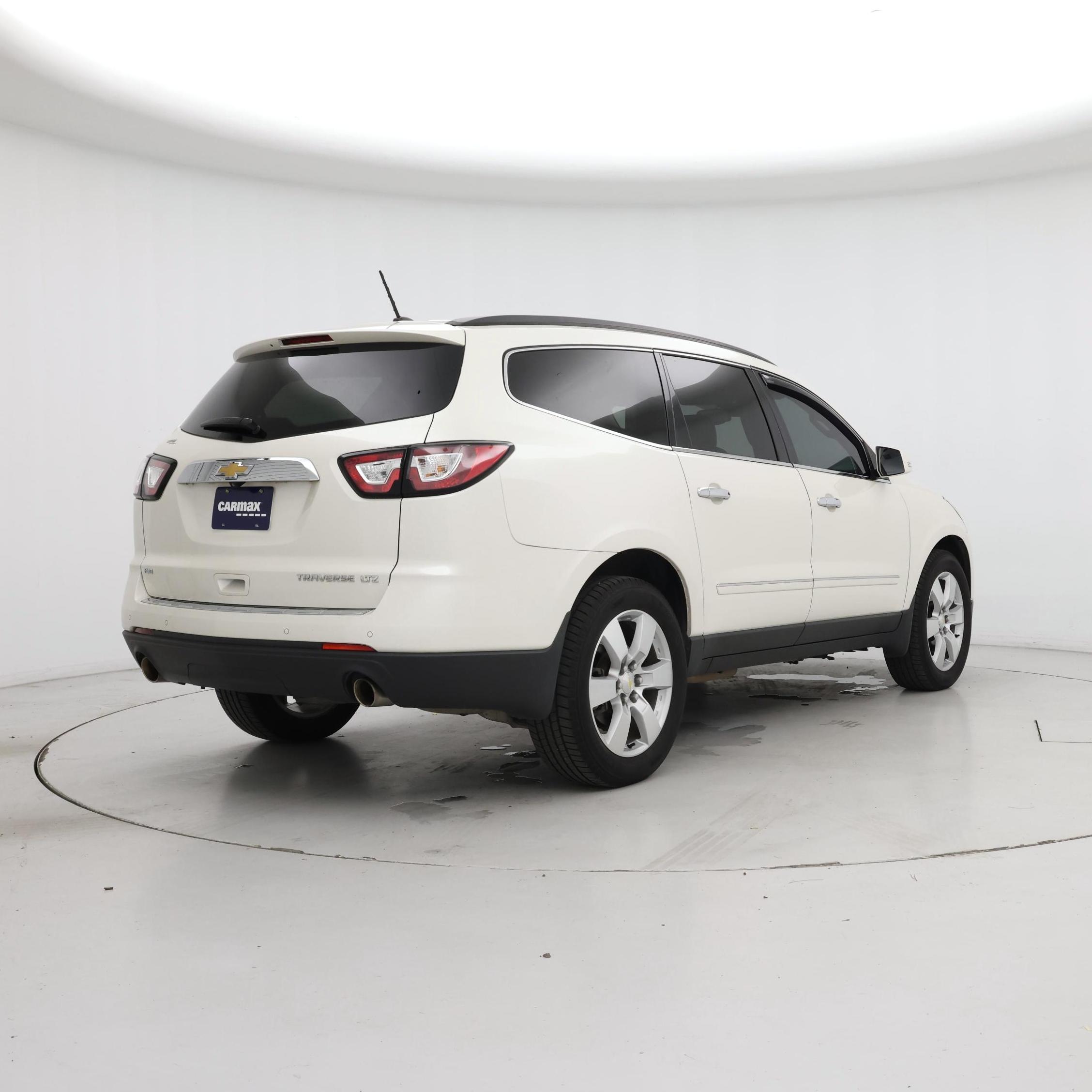 Thumbnail: 2014 Chevrolet Traverse - 8