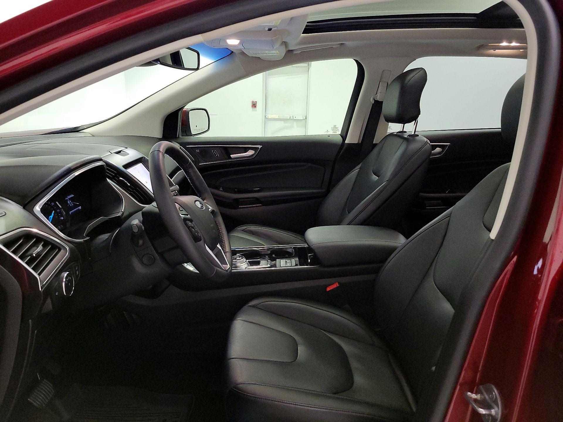 Thumbnail: 2019 Ford Edge - 11
