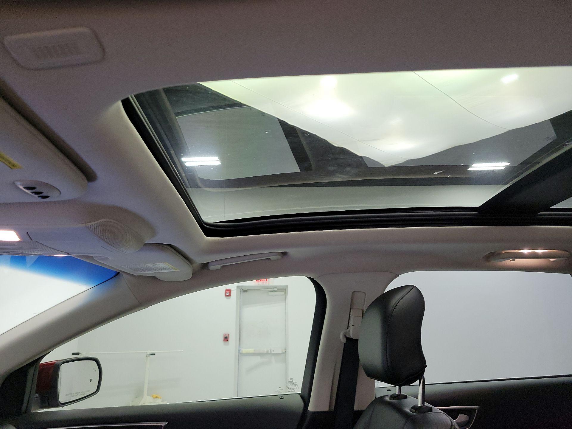 Thumbnail: 2019 Ford Edge - 20