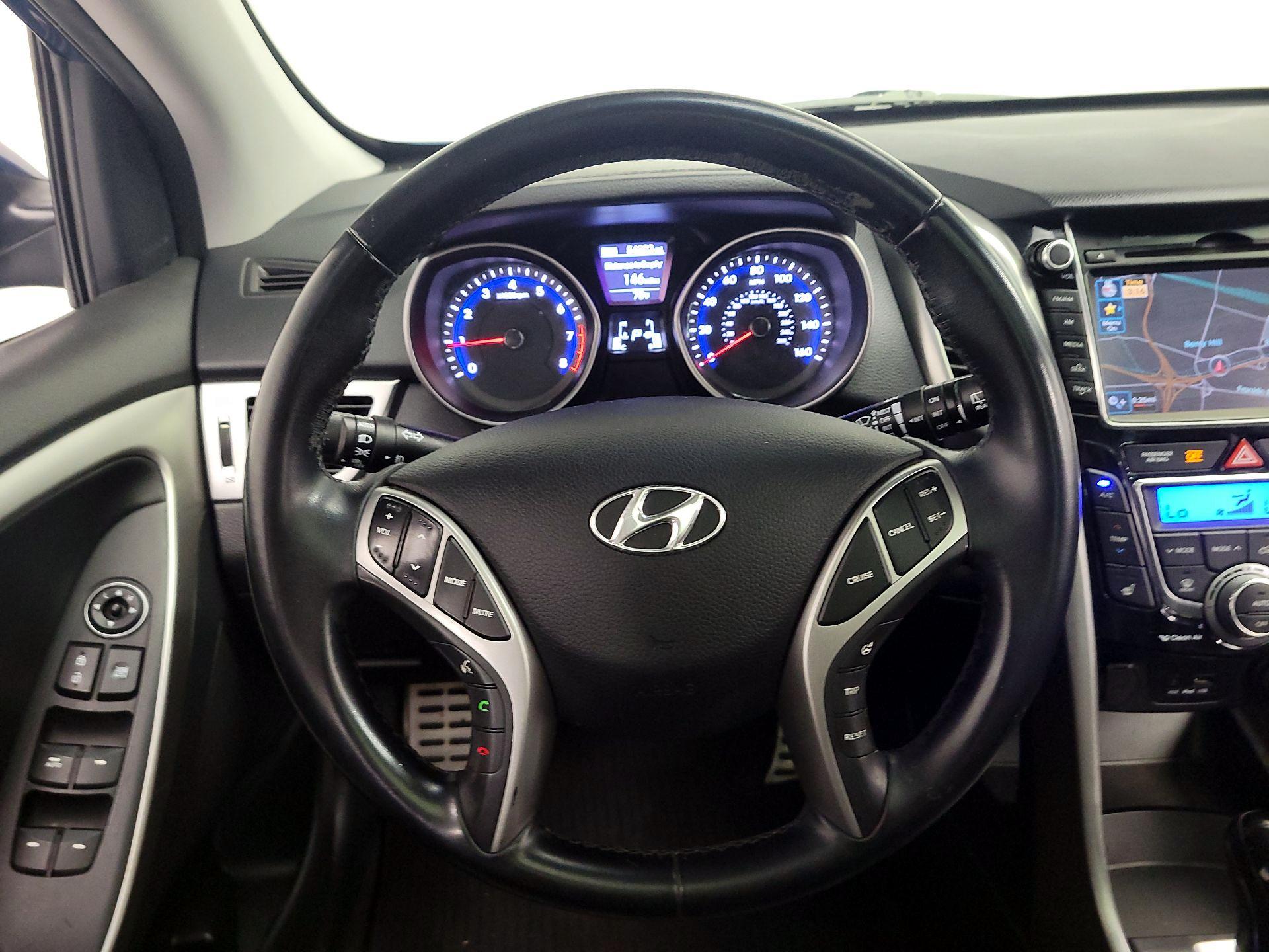 Thumbnail: 2014 Hyundai Elantra - 10