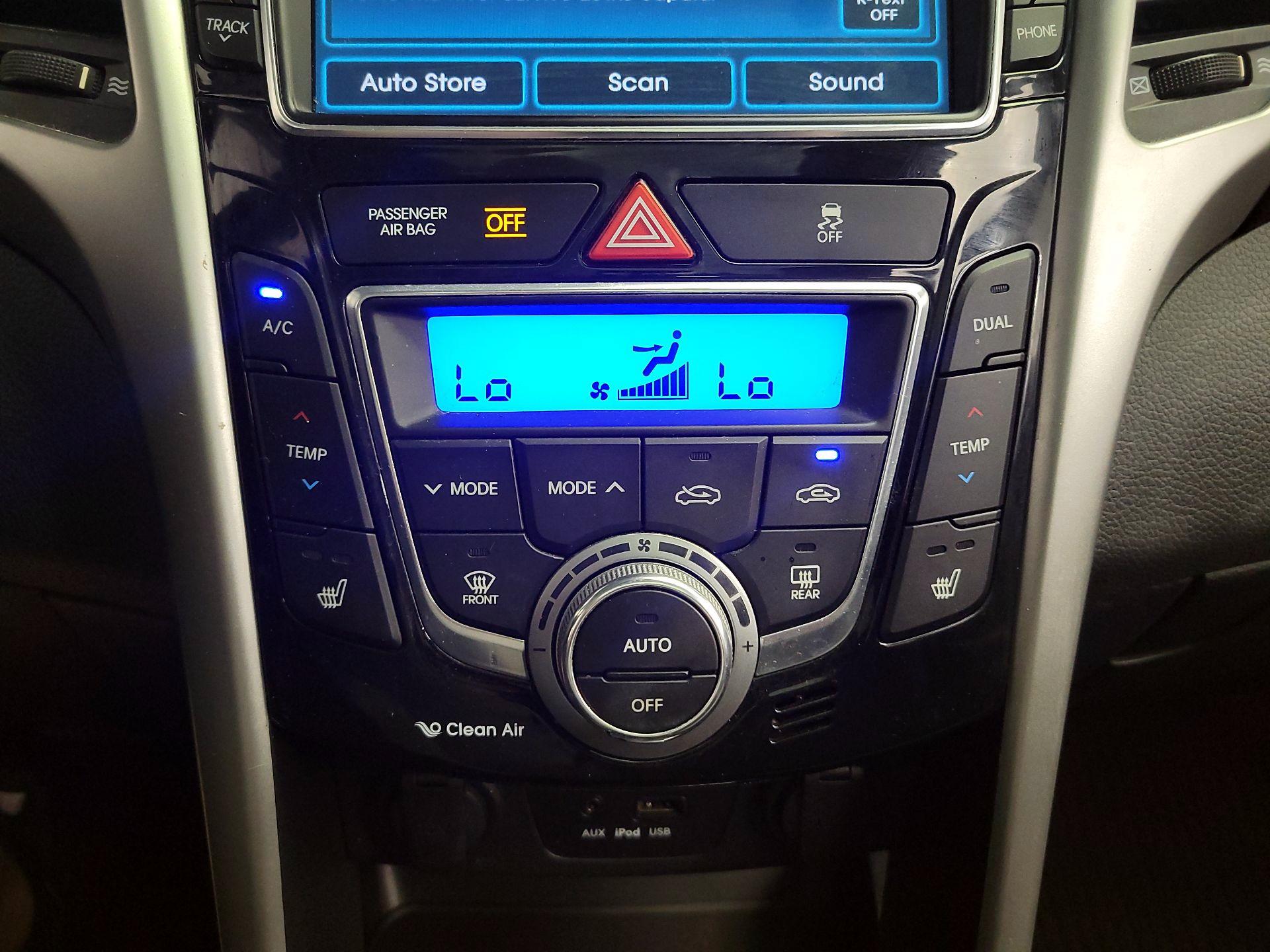 Thumbnail: 2014 Hyundai Elantra - 17