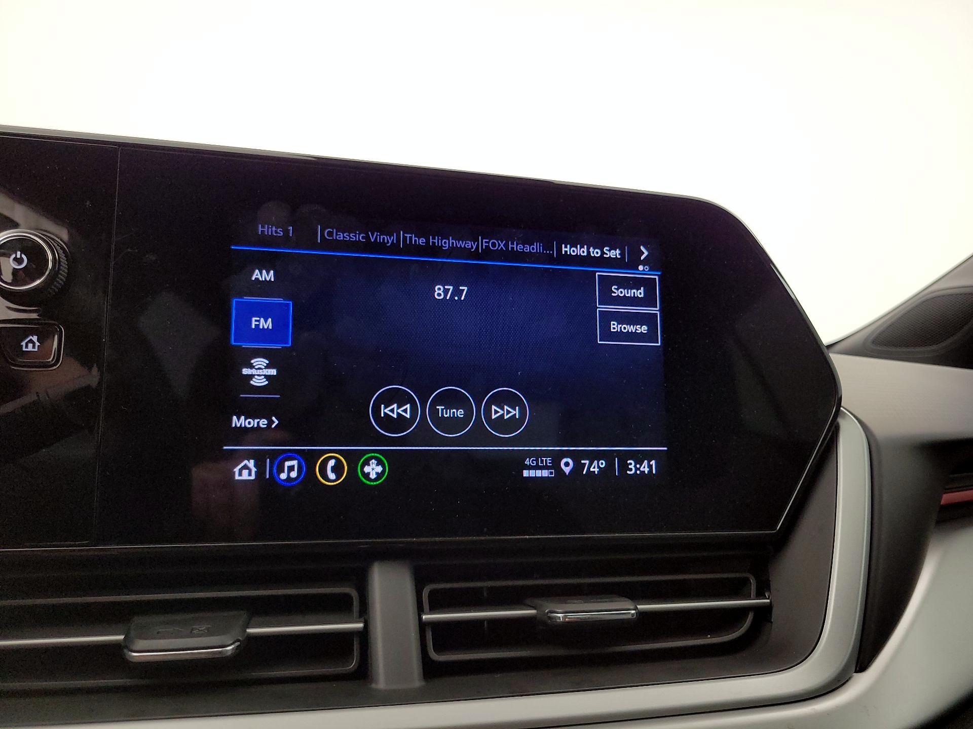 Thumbnail: 2024 Chevrolet Trax - 15