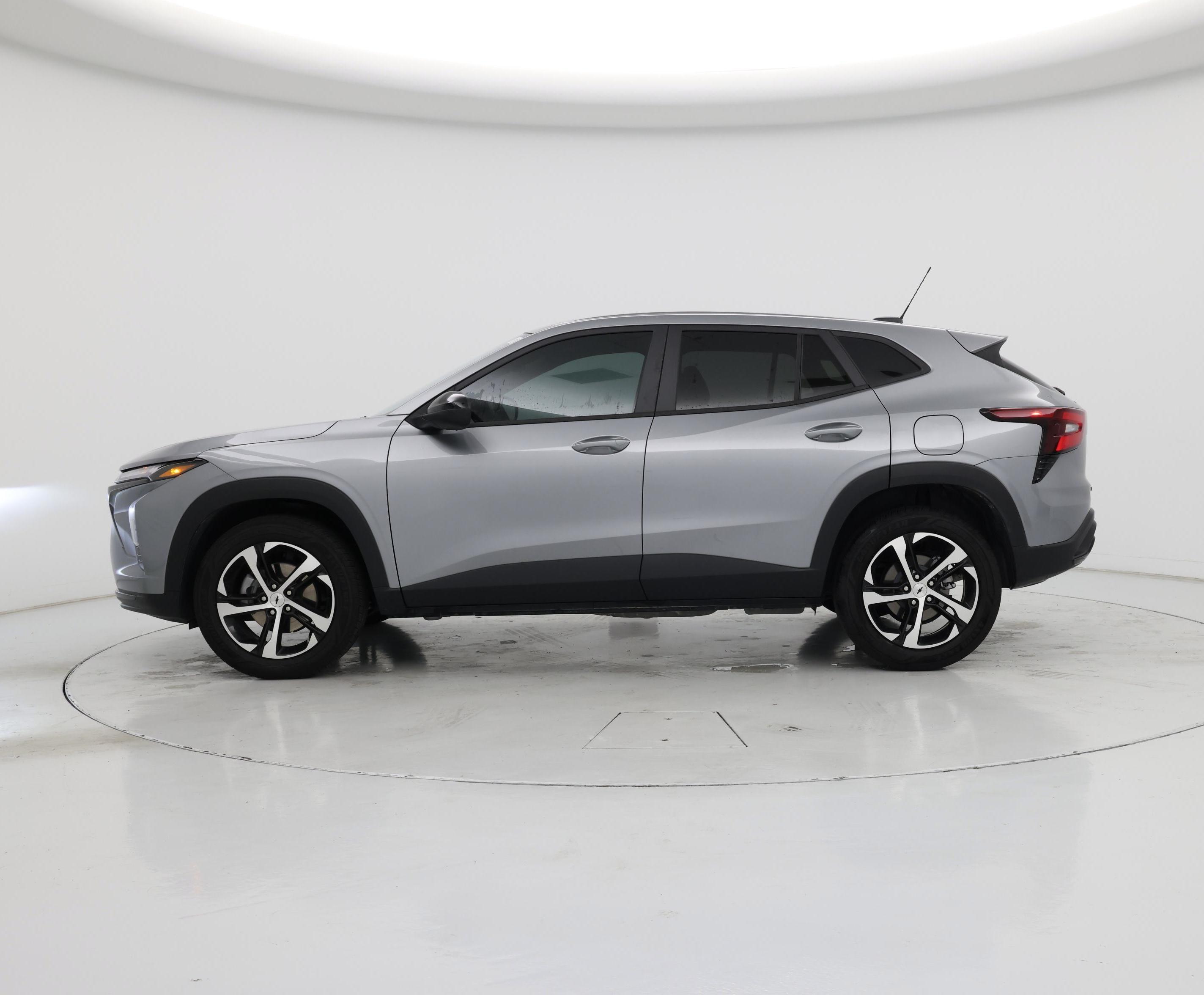 Thumbnail: 2024 Chevrolet Trax - 3
