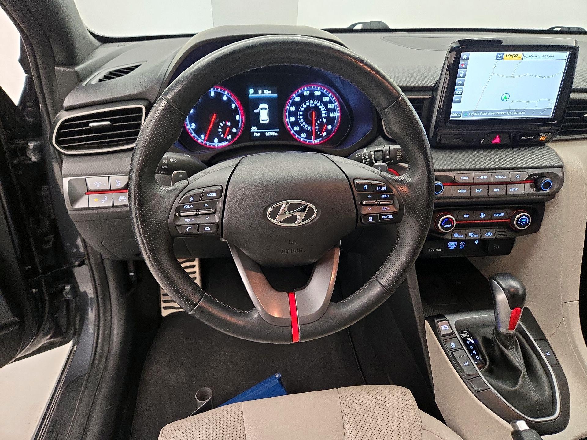 Thumbnail: 2020 Hyundai Veloster - 10
