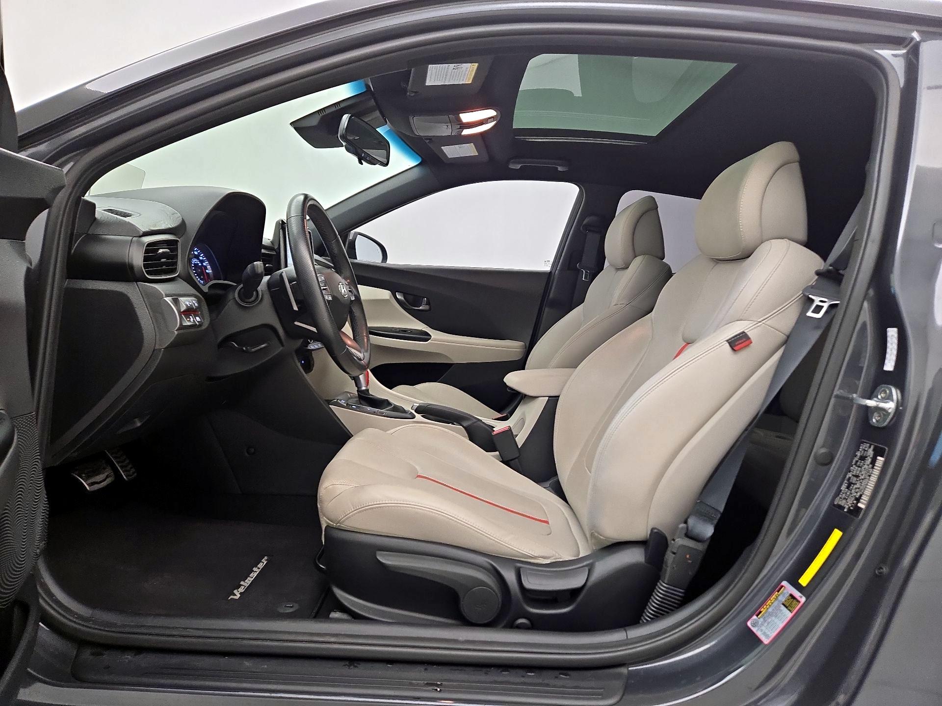 Thumbnail: 2020 Hyundai Veloster - 11