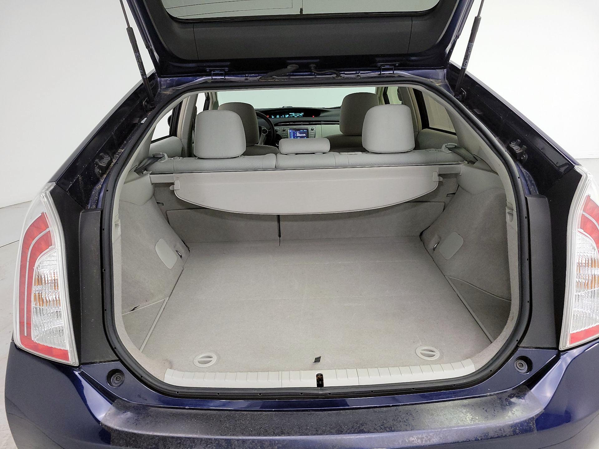 Thumbnail: 2013 Toyota Prius - 19