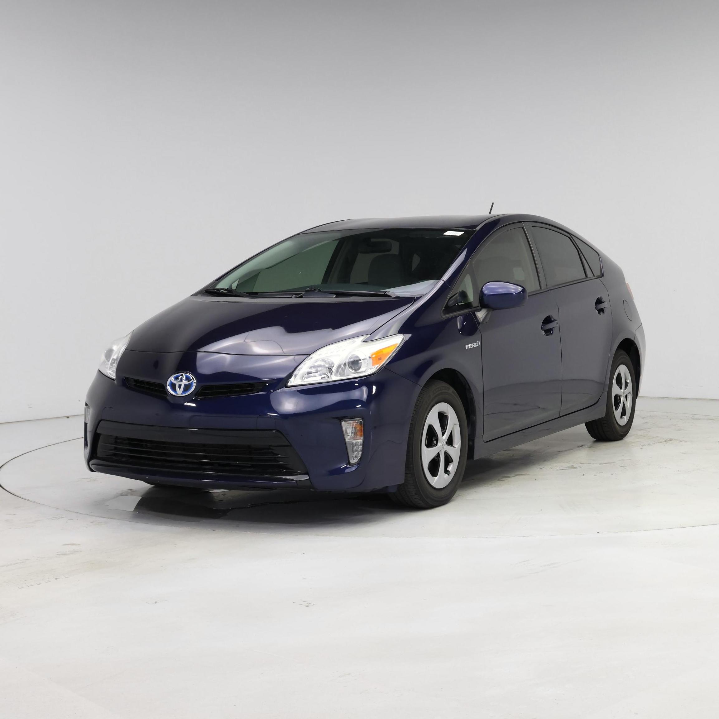 Thumbnail: 2013 Toyota Prius - 4