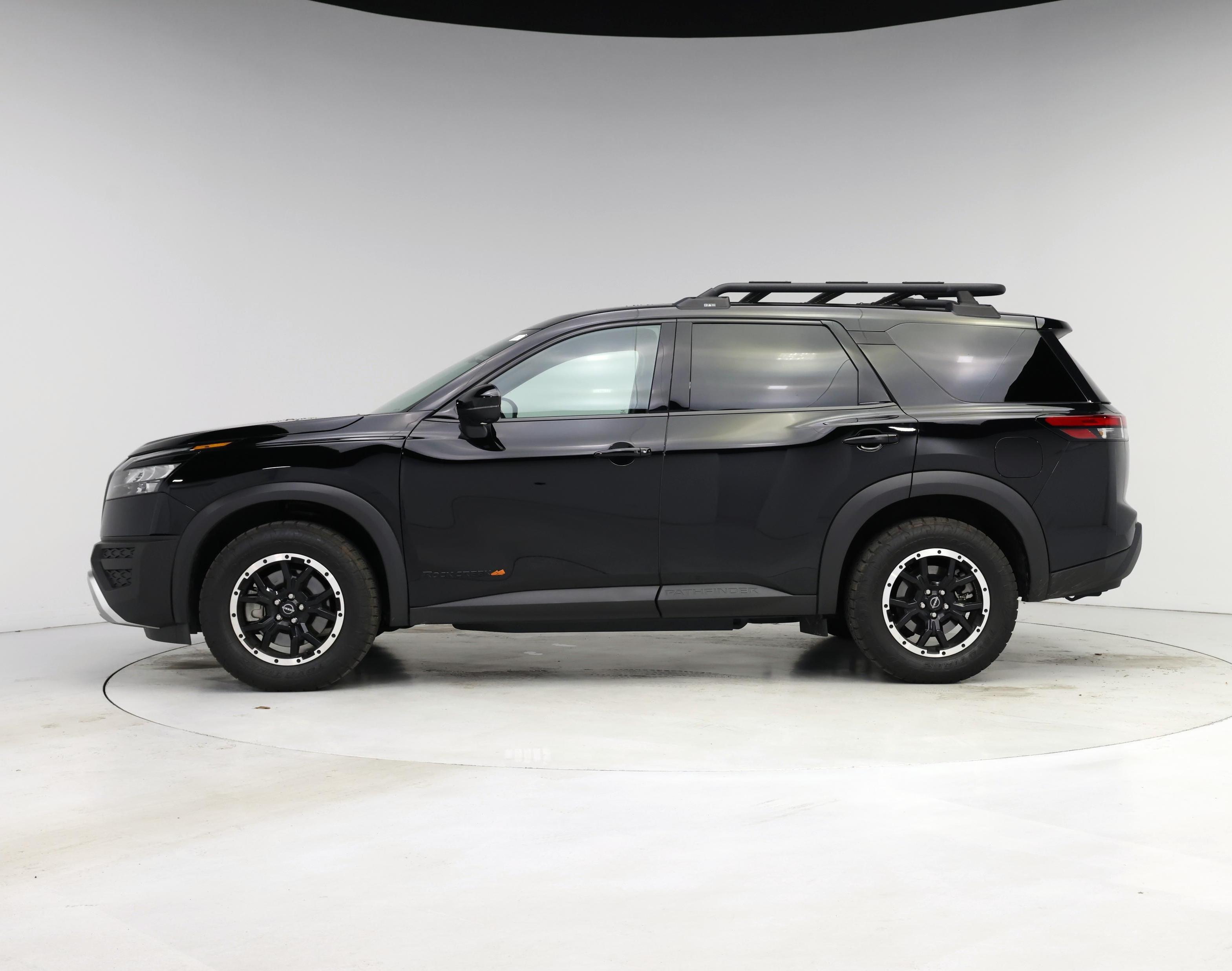 Thumbnail: 2023 Nissan Pathfinder - 3
