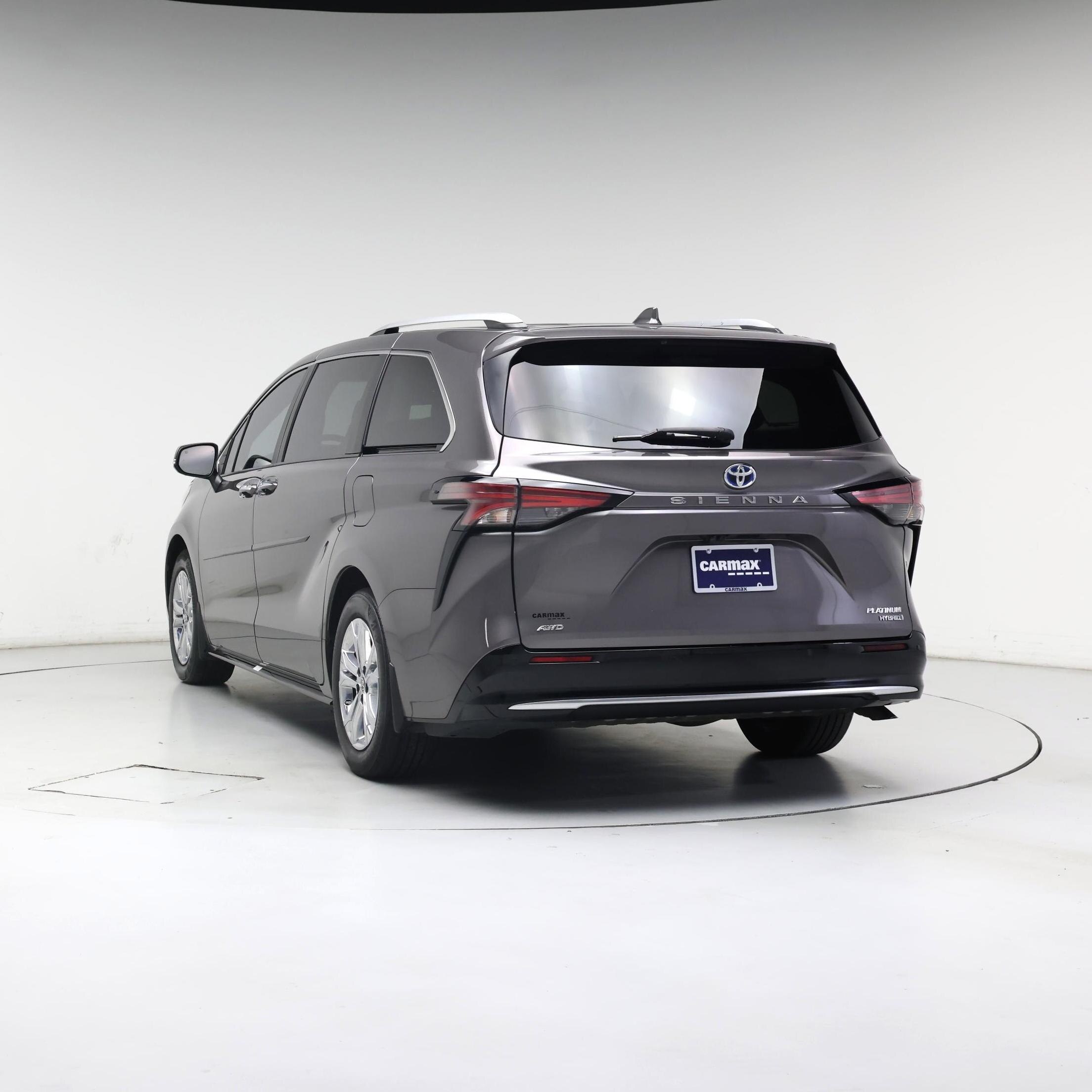 Thumbnail: 2023 Toyota Sienna - 2