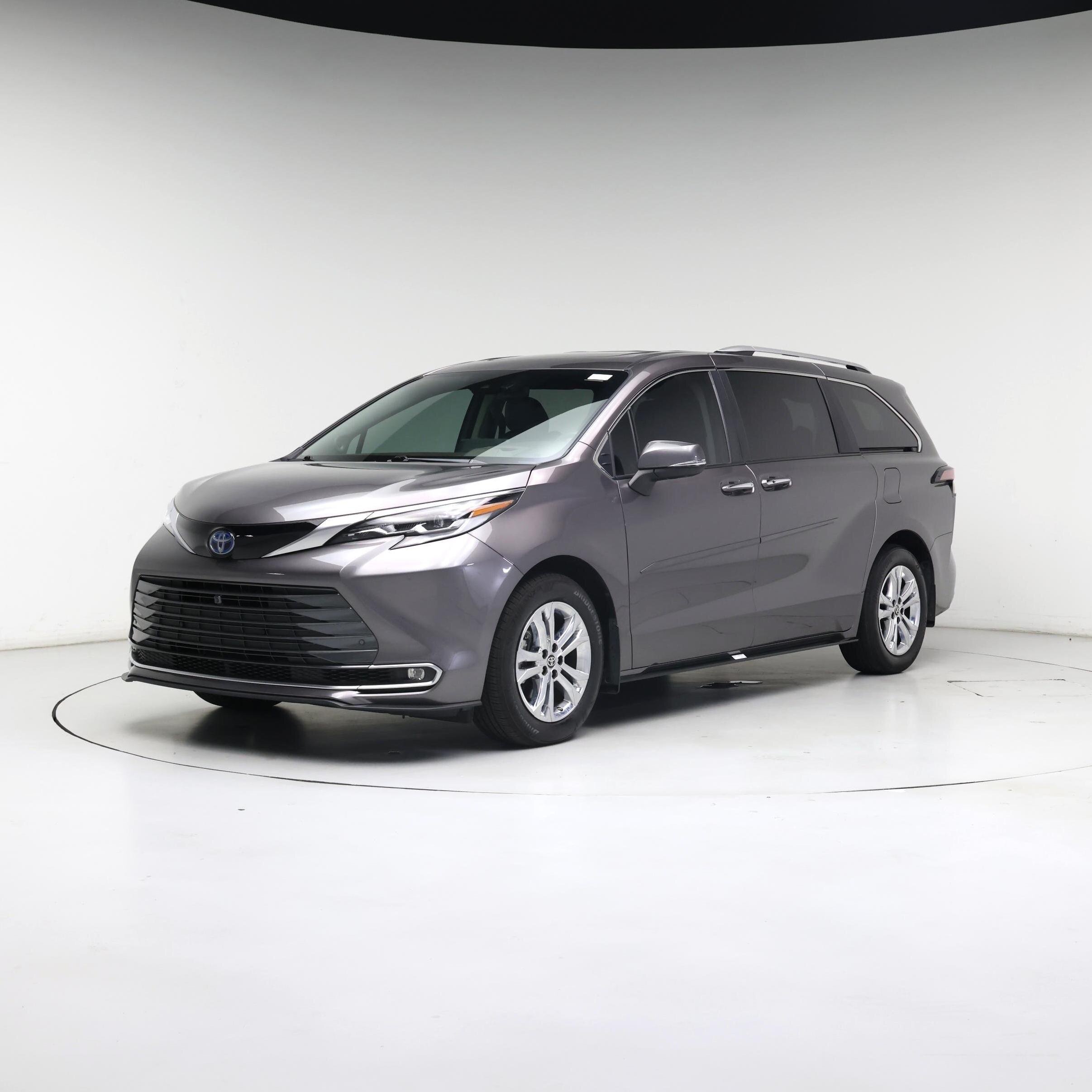 Thumbnail: 2023 Toyota Sienna - 4