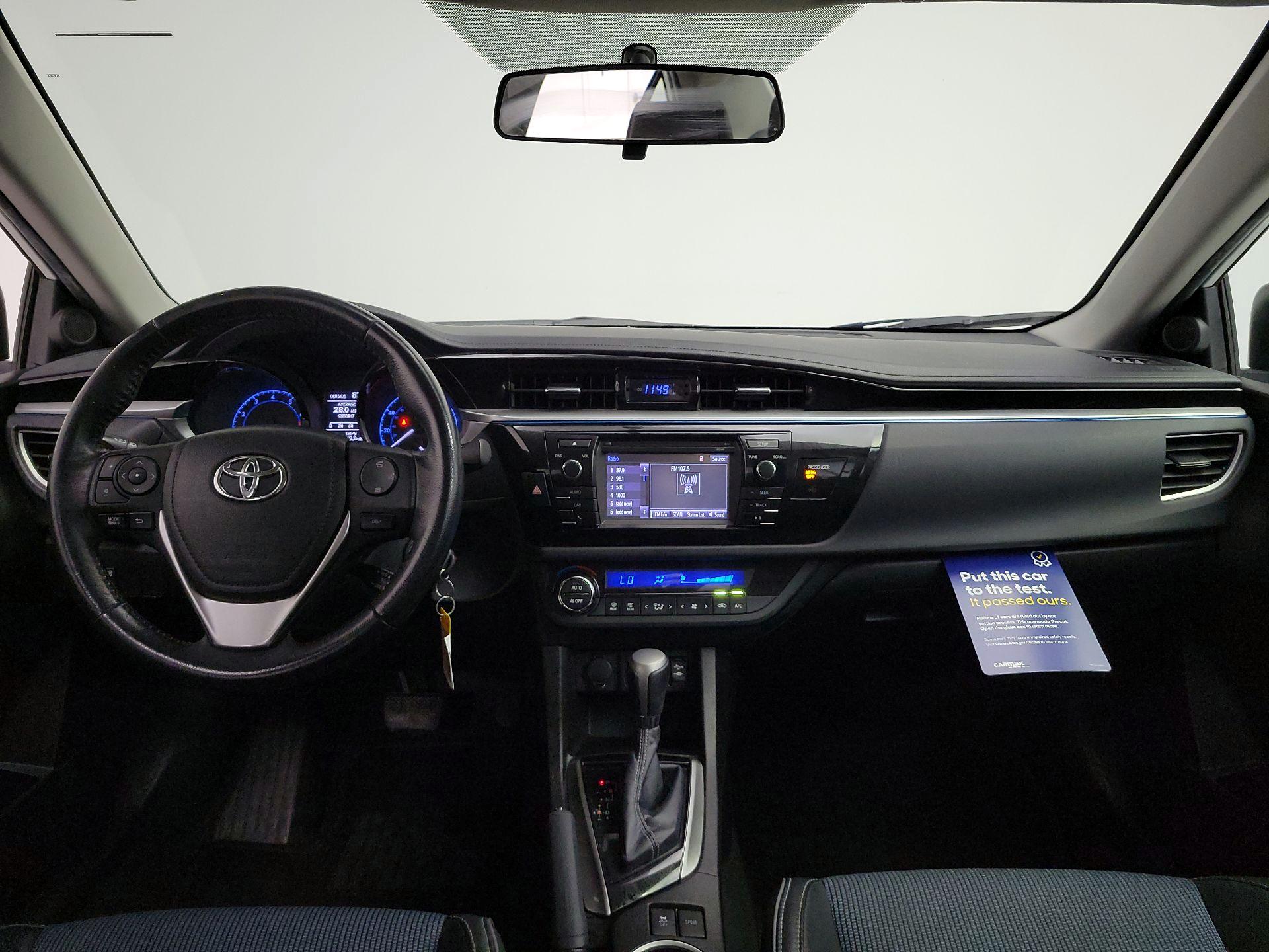 Thumbnail: 2015 Toyota Corolla - 9