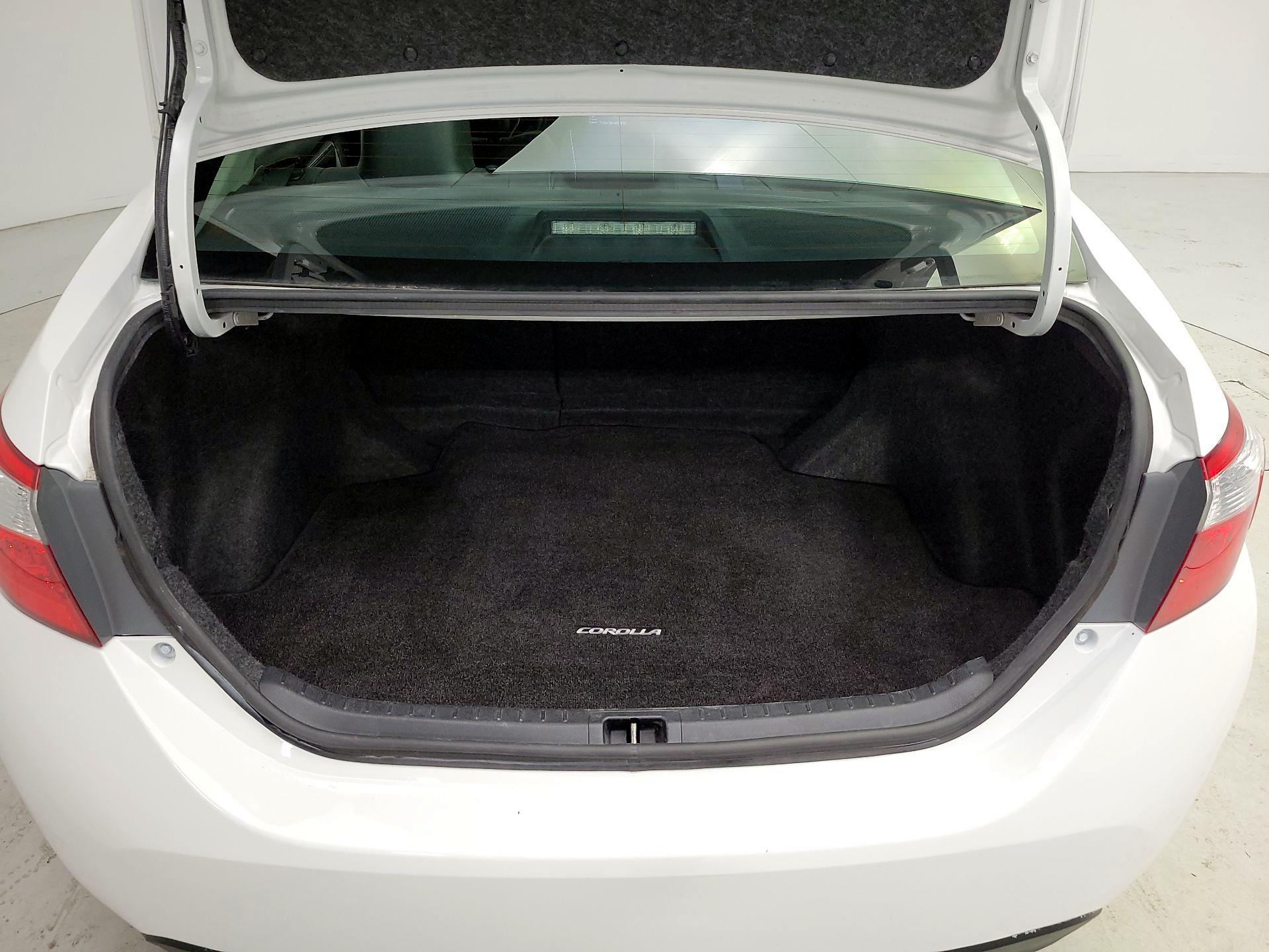 Thumbnail: 2015 Toyota Corolla - 20