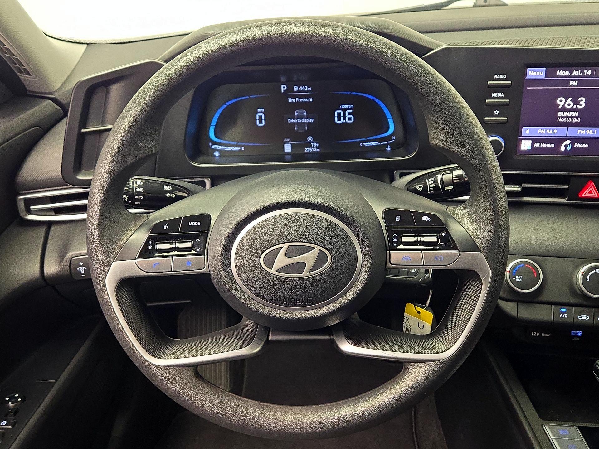Thumbnail: 2024 Hyundai Elantra - 10