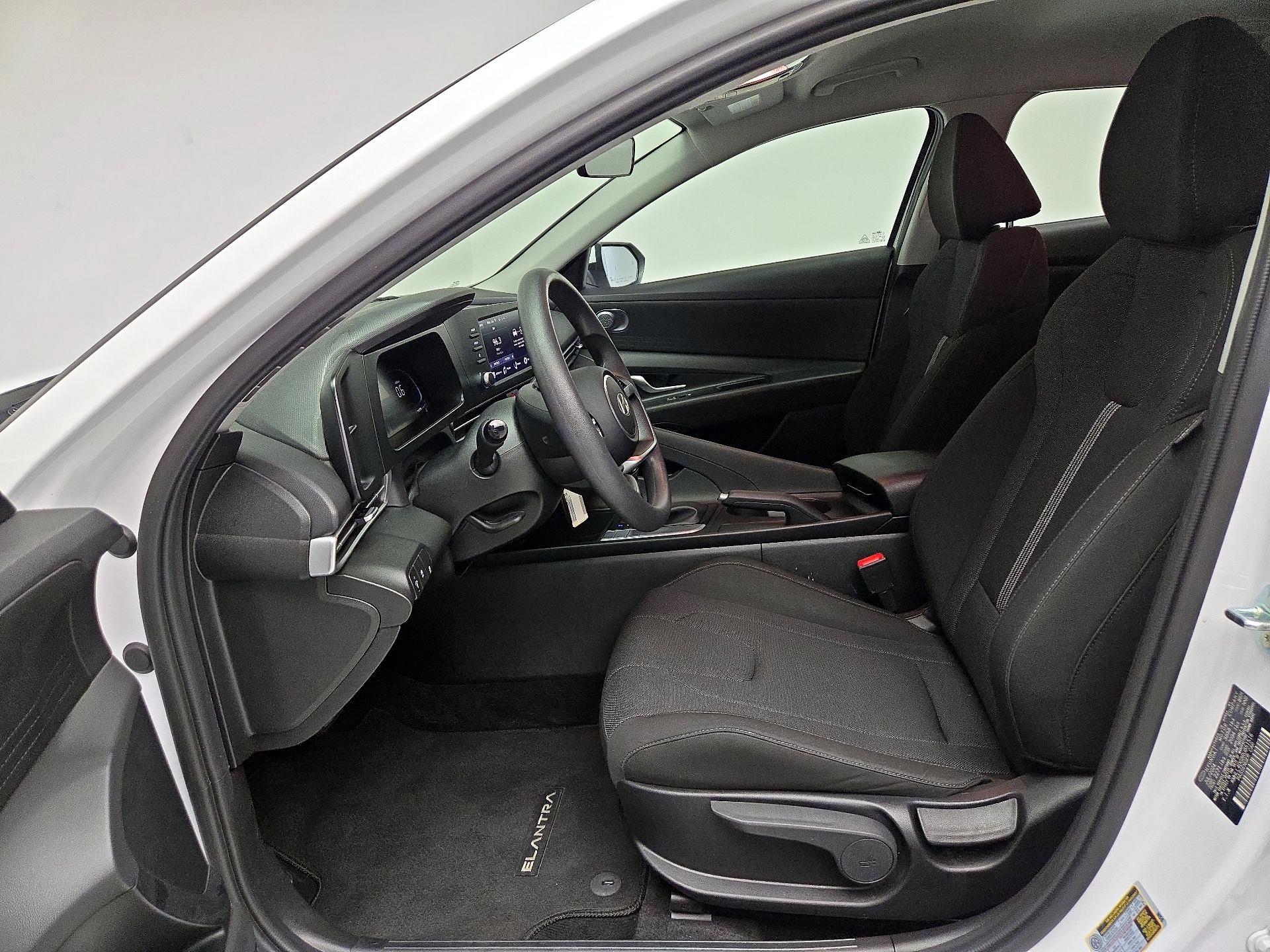 Thumbnail: 2024 Hyundai Elantra - 11