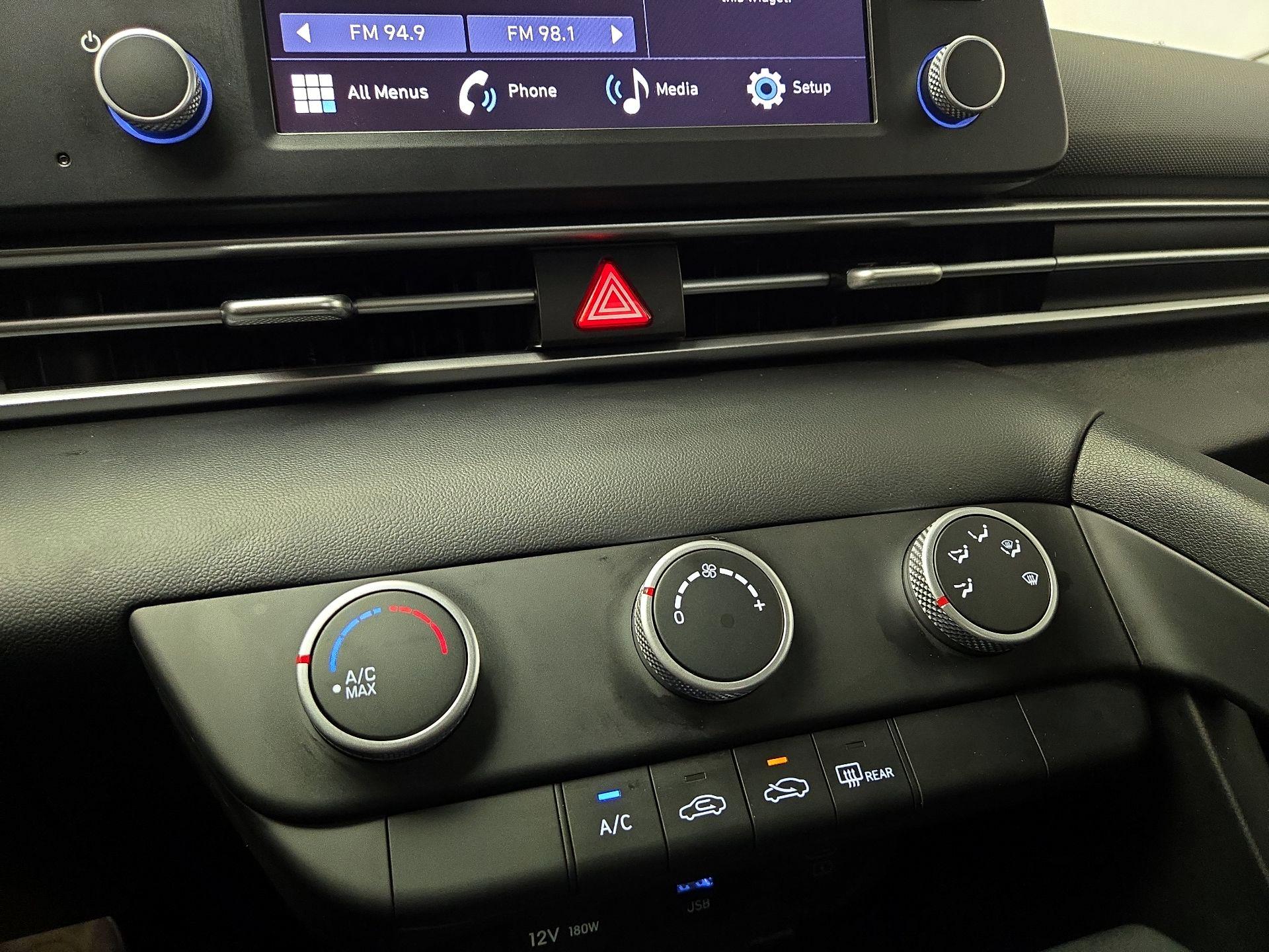 Thumbnail: 2024 Hyundai Elantra - 16