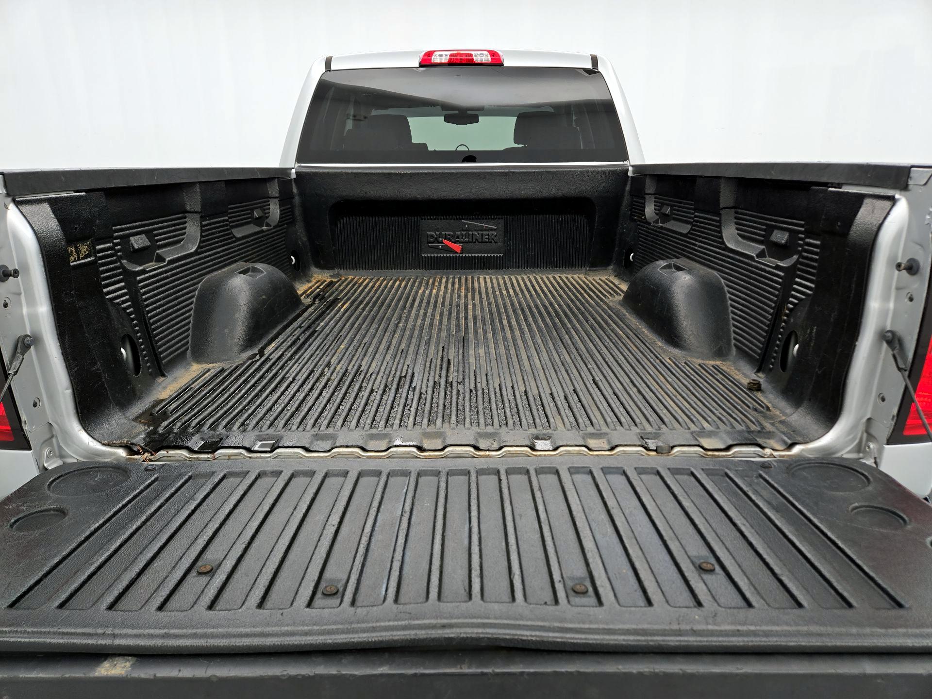 Thumbnail: 2019 Chevrolet Silverado 1500 - 20