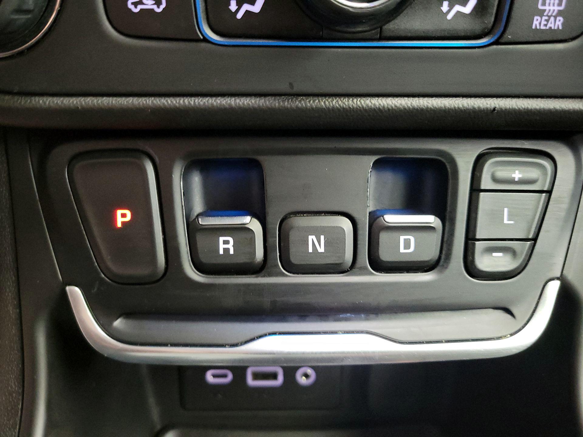 Thumbnail: 2019 GMC Terrain - 17