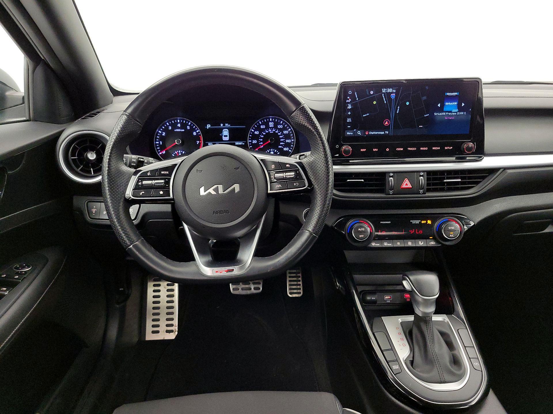 Thumbnail: 2023 Kia Forte - 10