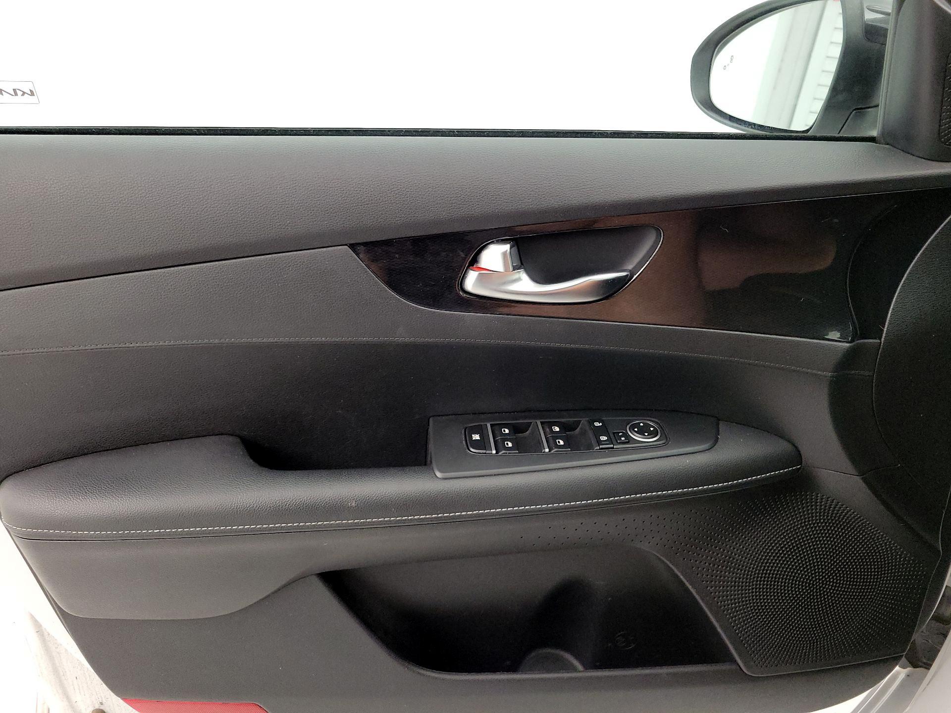Thumbnail: 2023 Kia Forte - 12