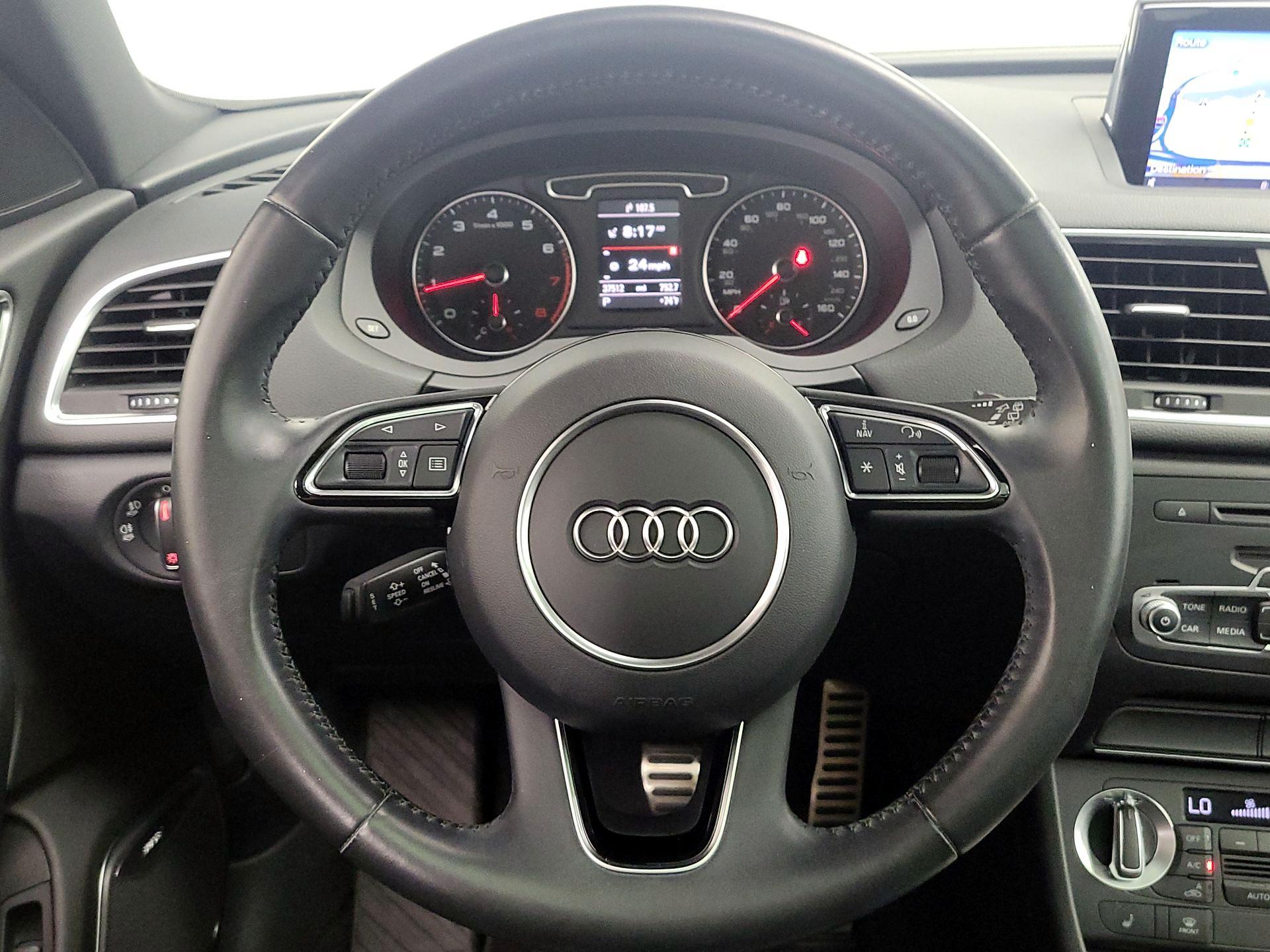 Thumbnail: 2015 Audi Q3 - 10