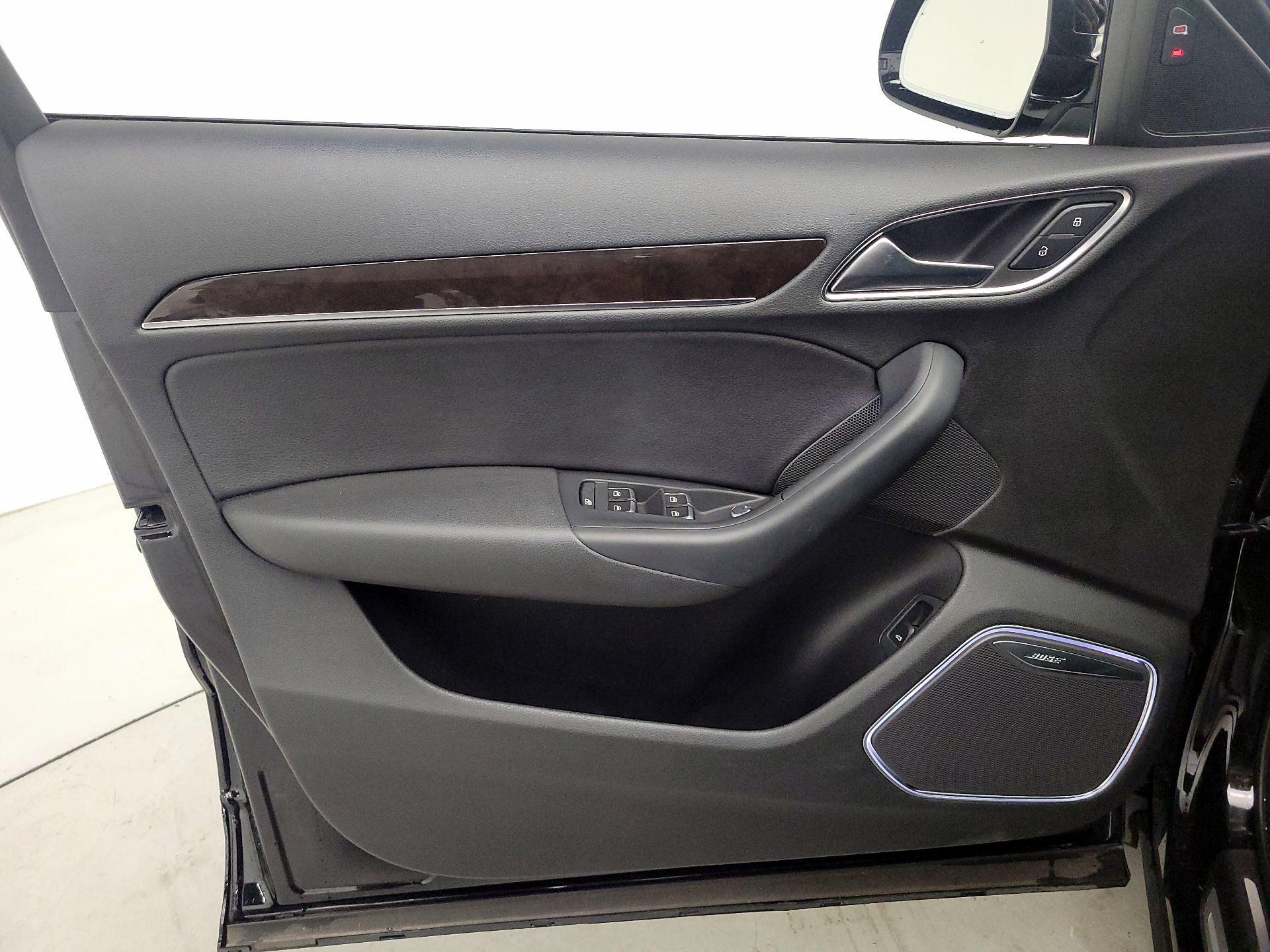 Thumbnail: 2015 Audi Q3 - 12