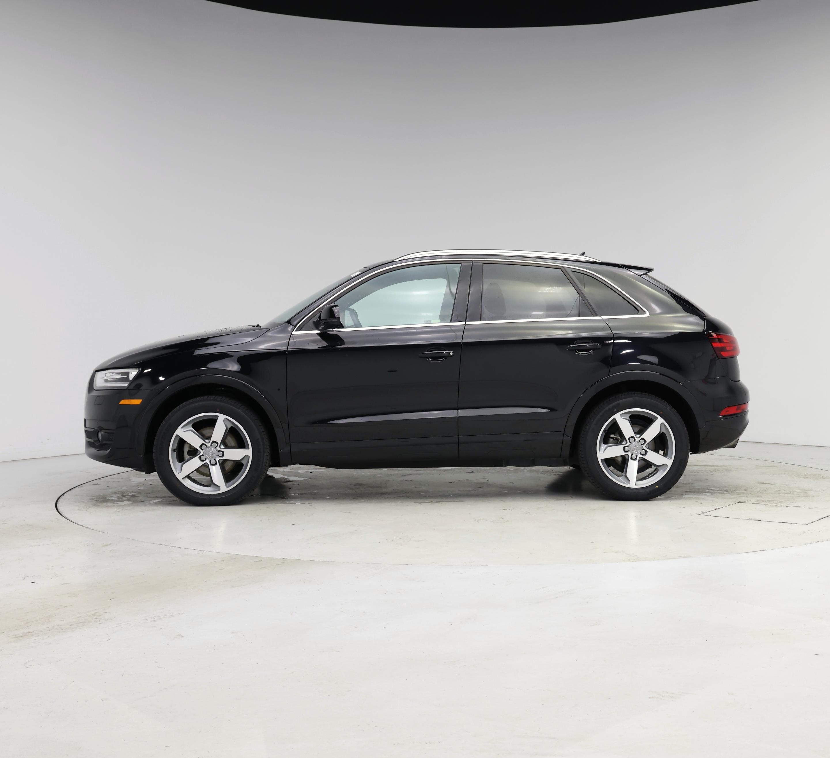 Thumbnail: 2015 Audi Q3 - 3