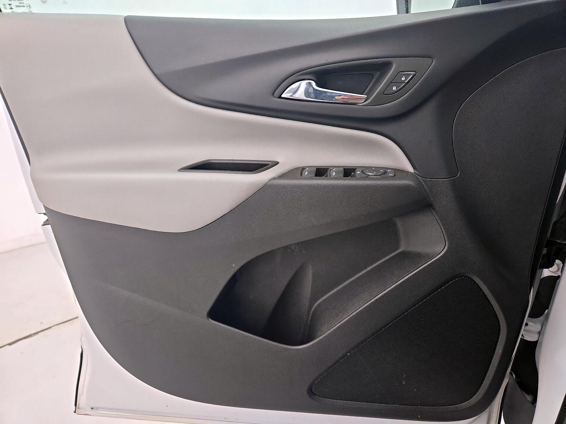 Thumbnail: 2023 Chevrolet Equinox - 12
