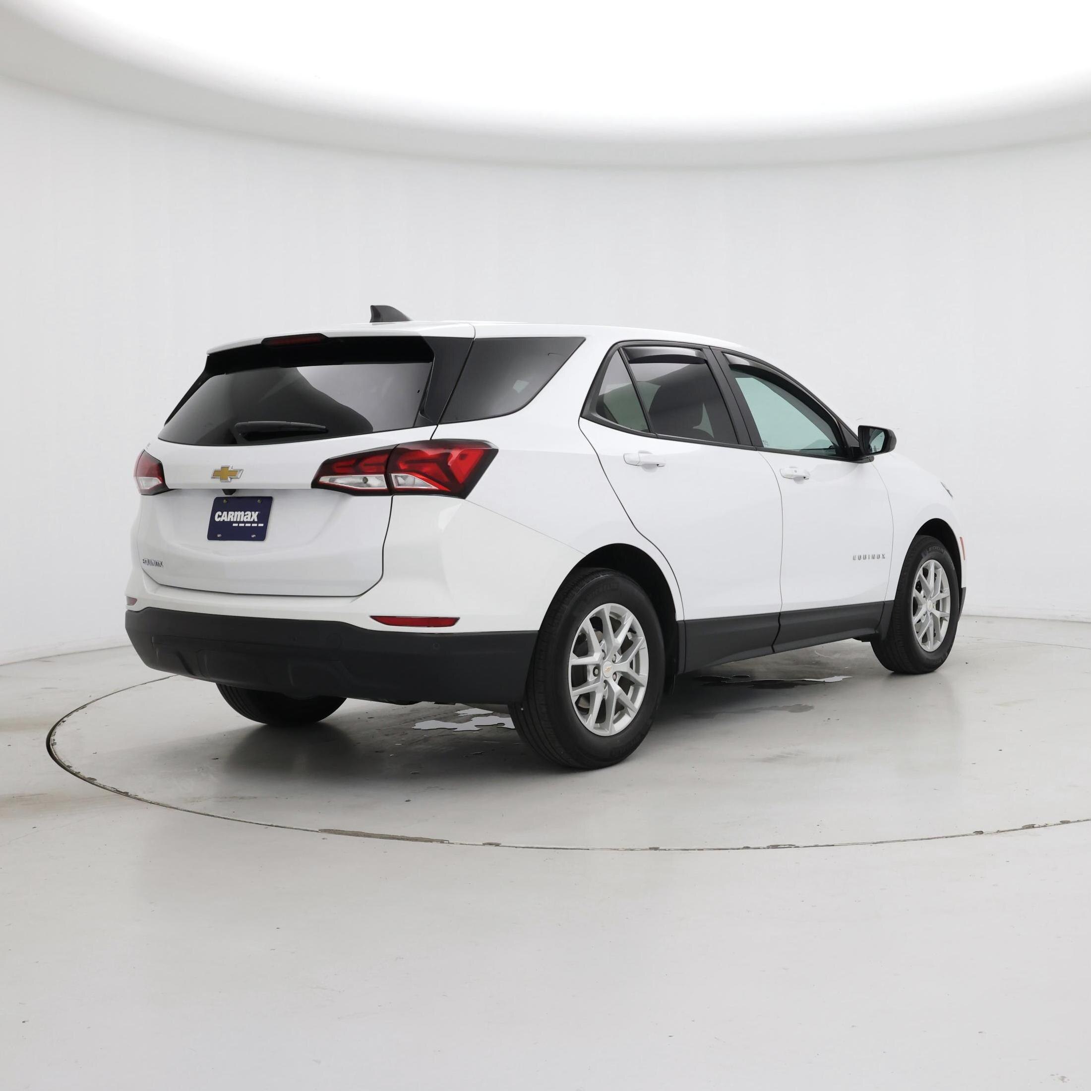 Thumbnail: 2023 Chevrolet Equinox - 8