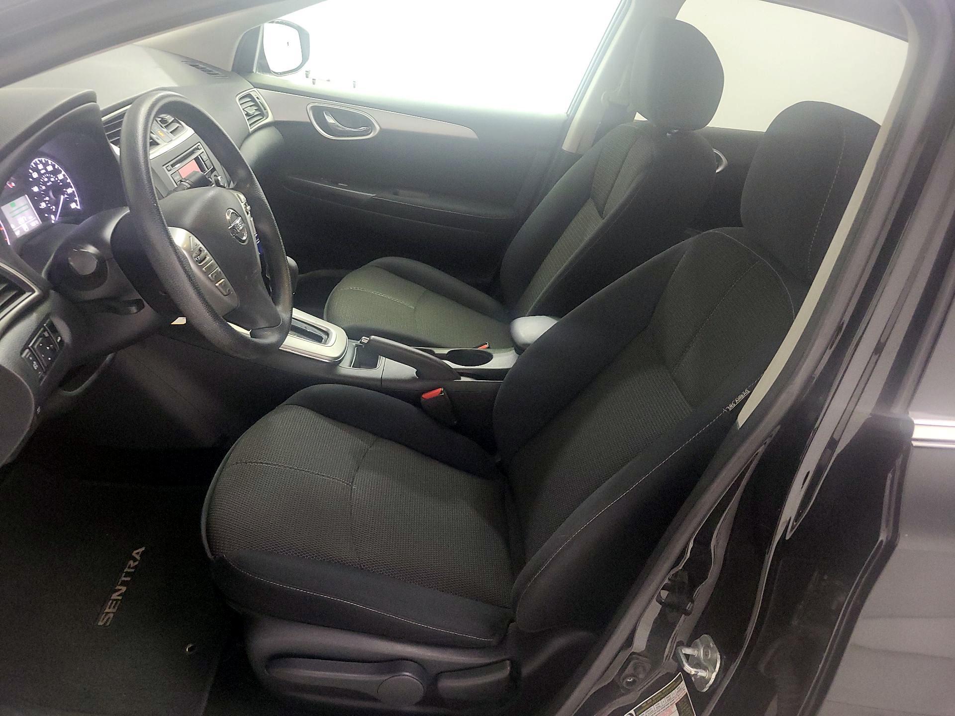 Thumbnail: 2015 Nissan Sentra - 11