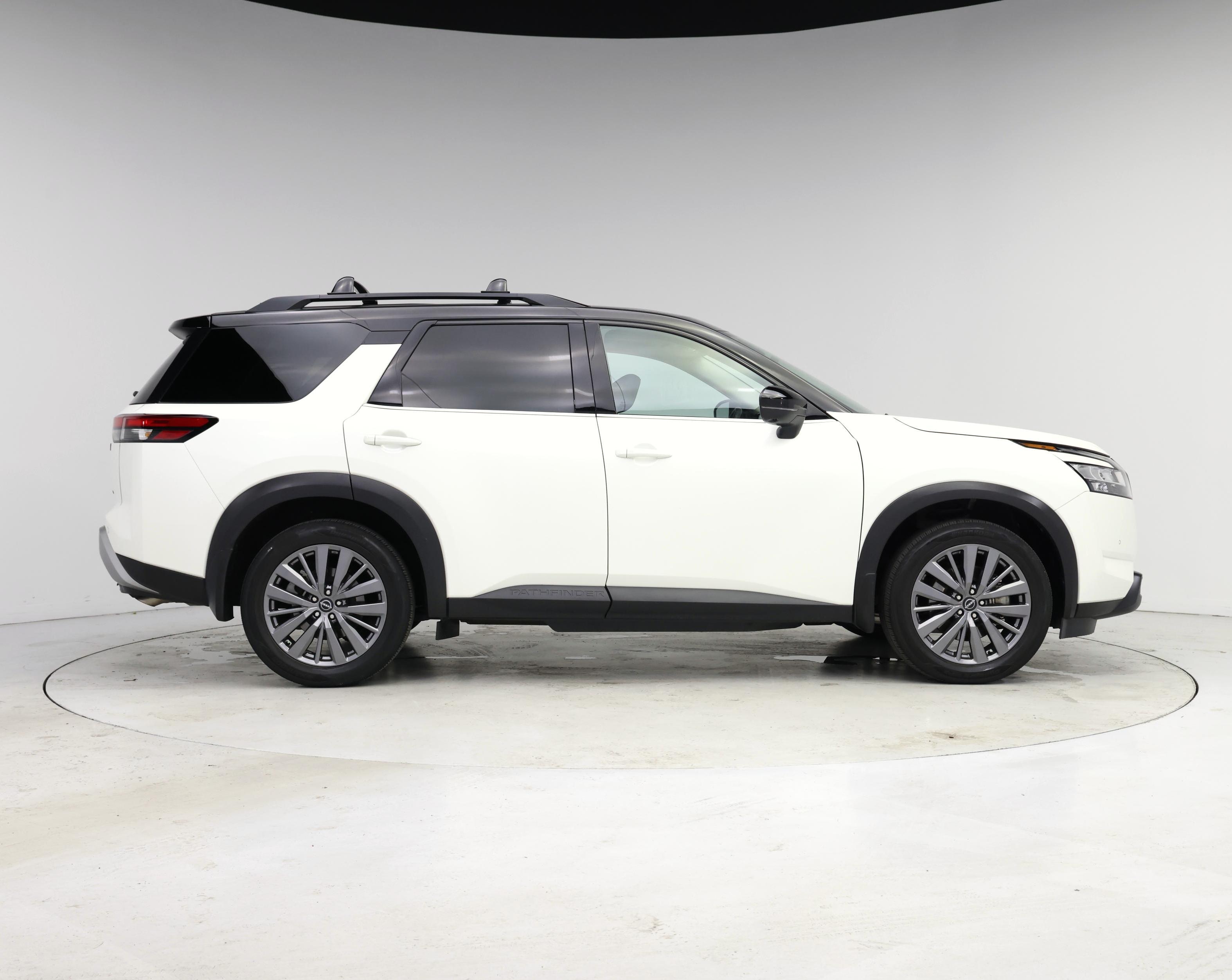 Thumbnail: 2023 Nissan Pathfinder - 7