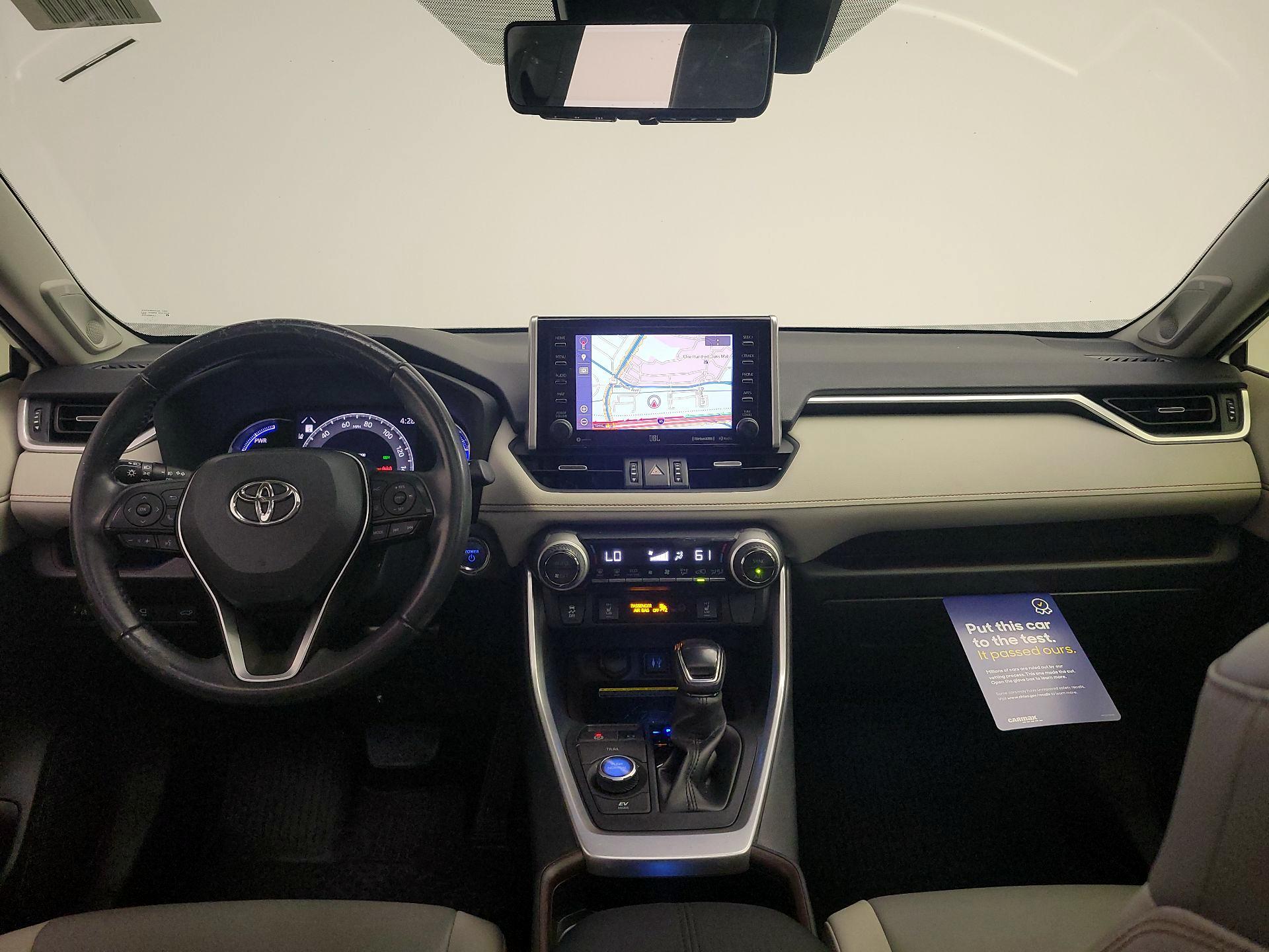 Thumbnail: 2019 Toyota RAV4 - 9