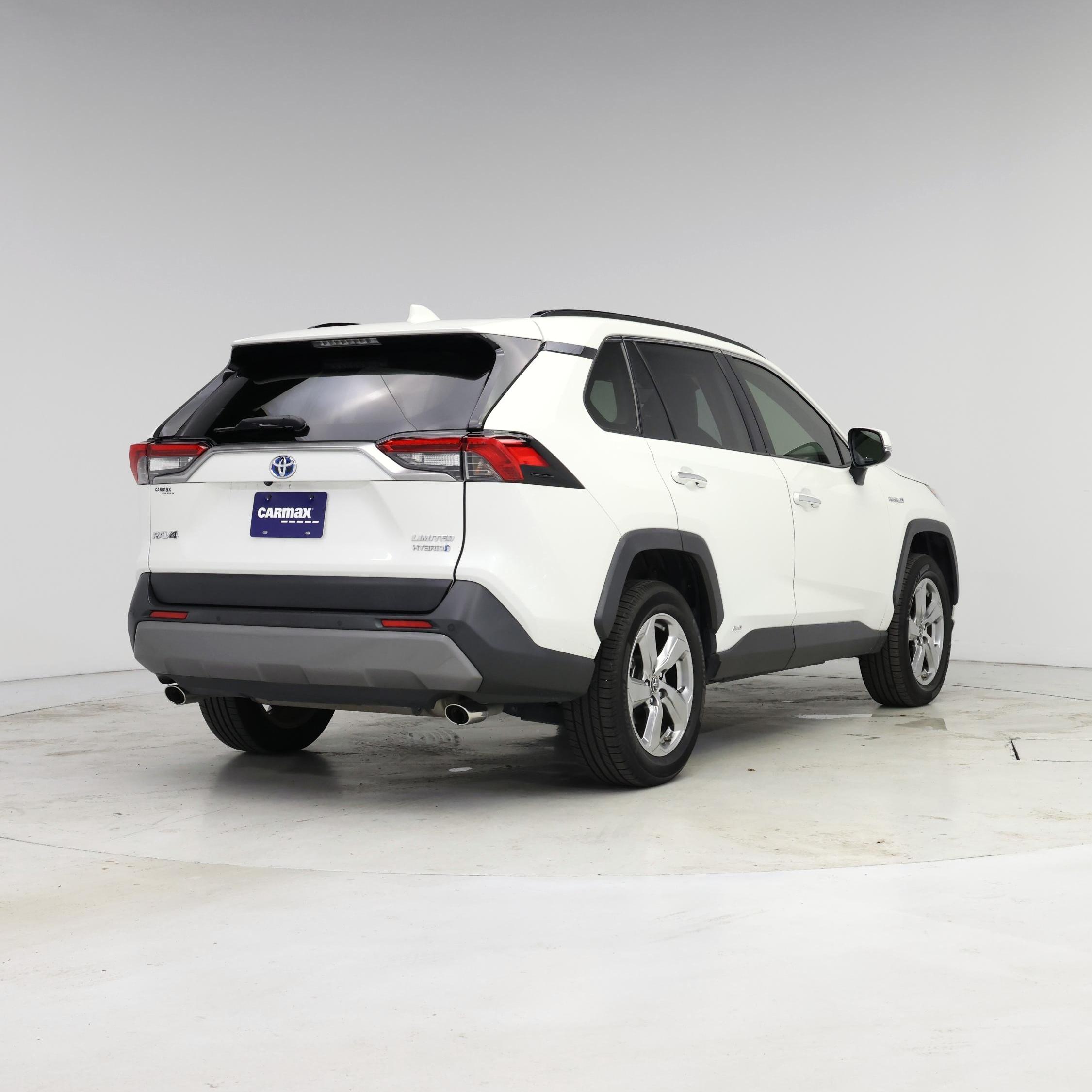 Thumbnail: 2019 Toyota RAV4 - 8