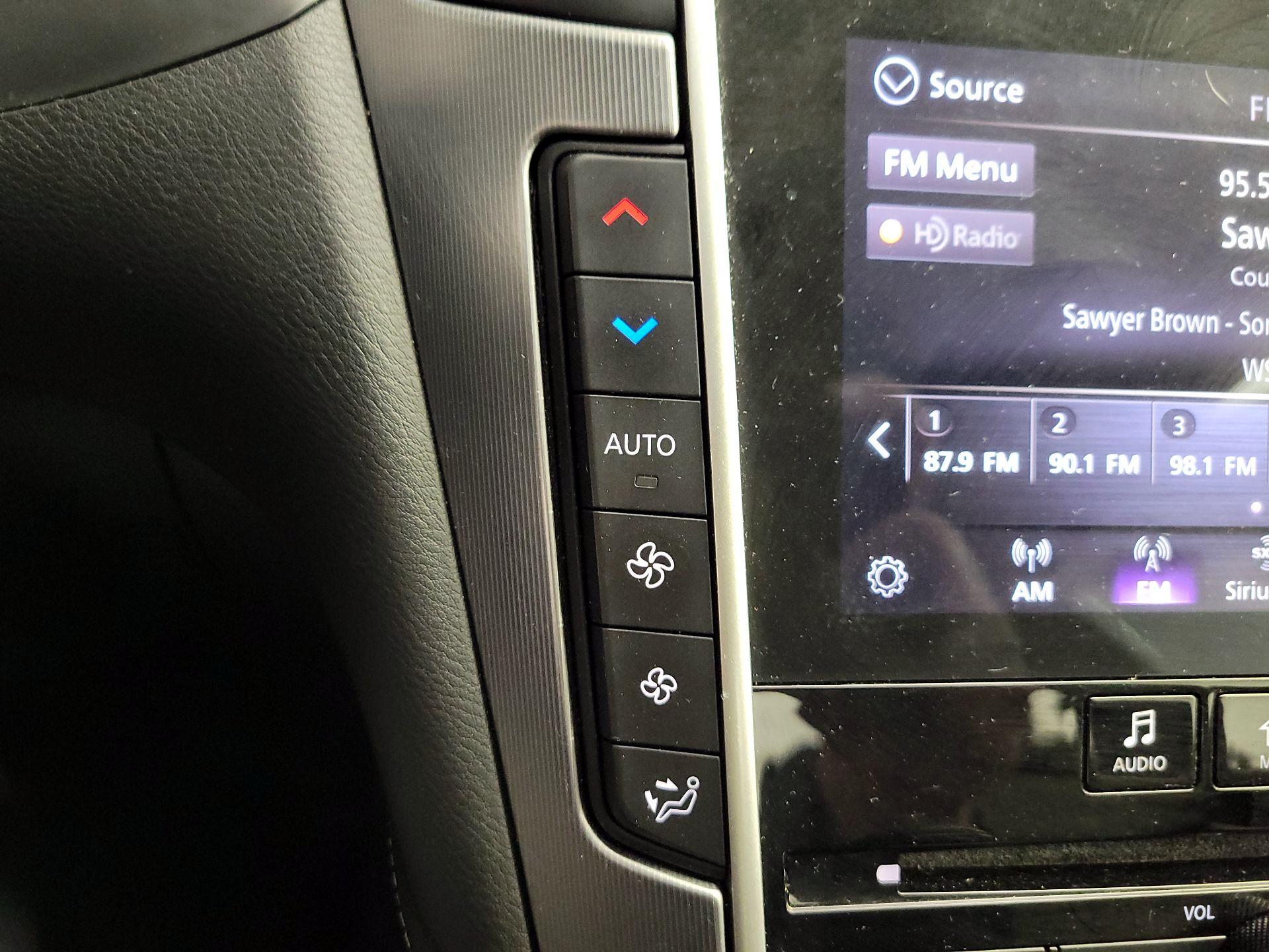 Thumbnail: 2020 INFINITI Q60 - 16