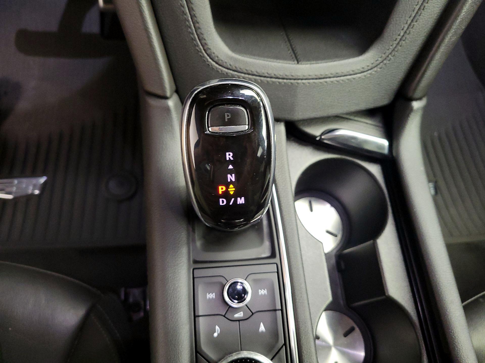 Thumbnail: 2020 Cadillac XT6 - 18