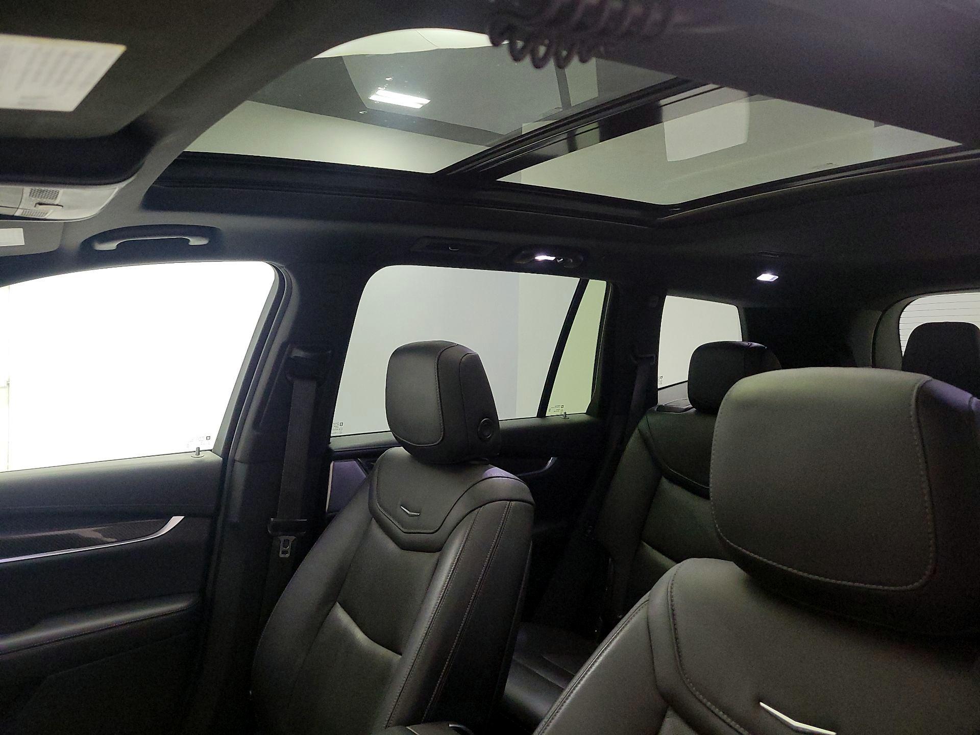 Thumbnail: 2020 Cadillac XT6 - 20