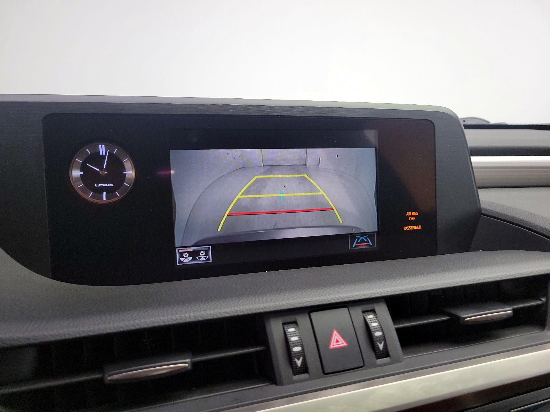 Thumbnail: 2019 Lexus ES - 14