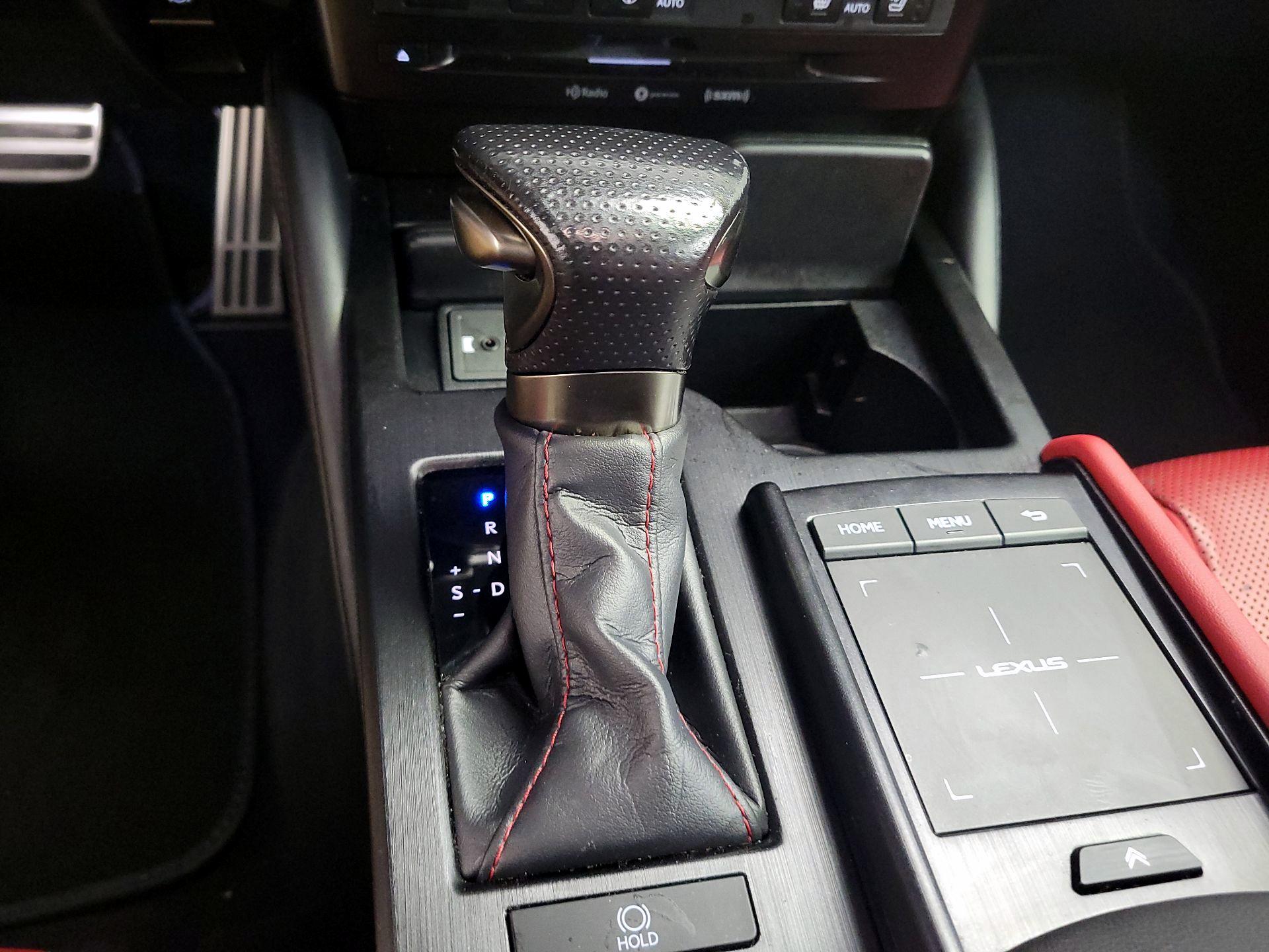 Thumbnail: 2019 Lexus ES - 17