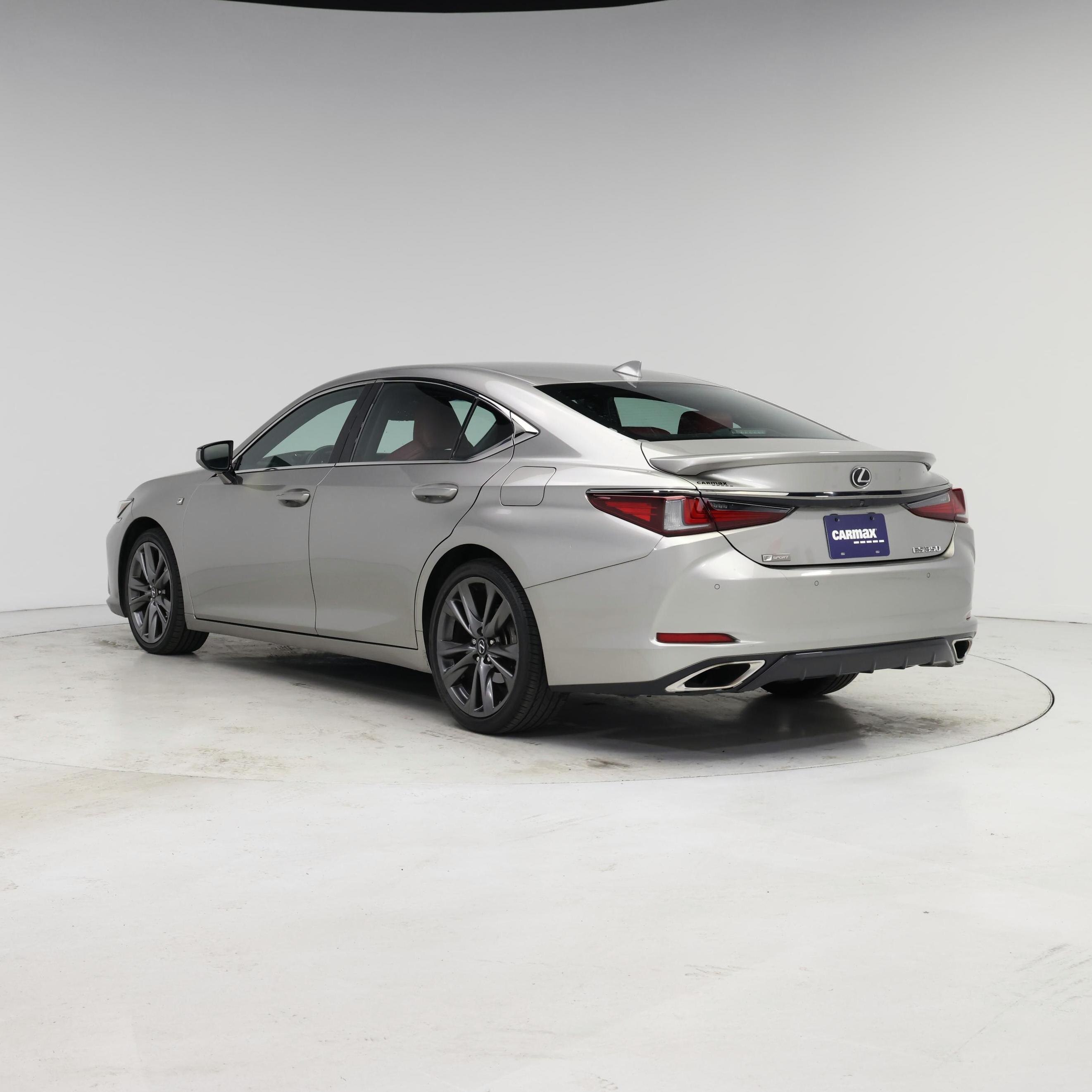 Thumbnail: 2019 Lexus ES - 2