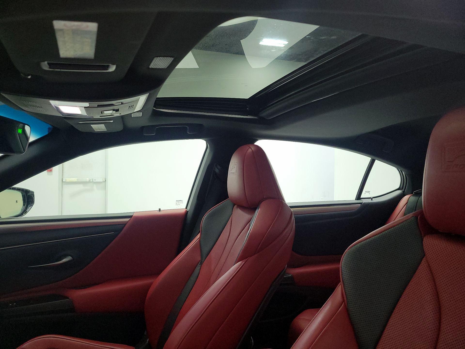 Thumbnail: 2019 Lexus ES - 19