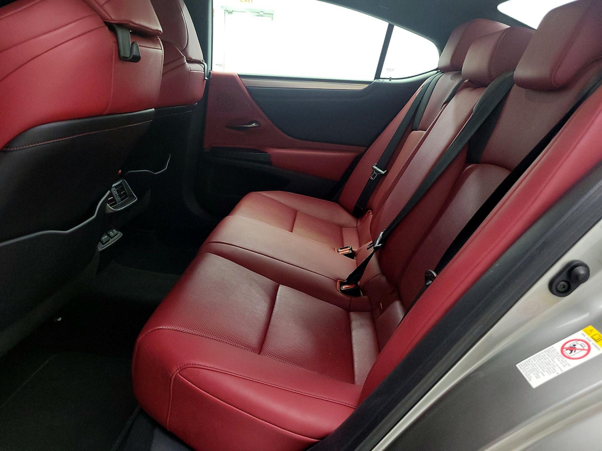 Thumbnail: 2019 Lexus ES - 20