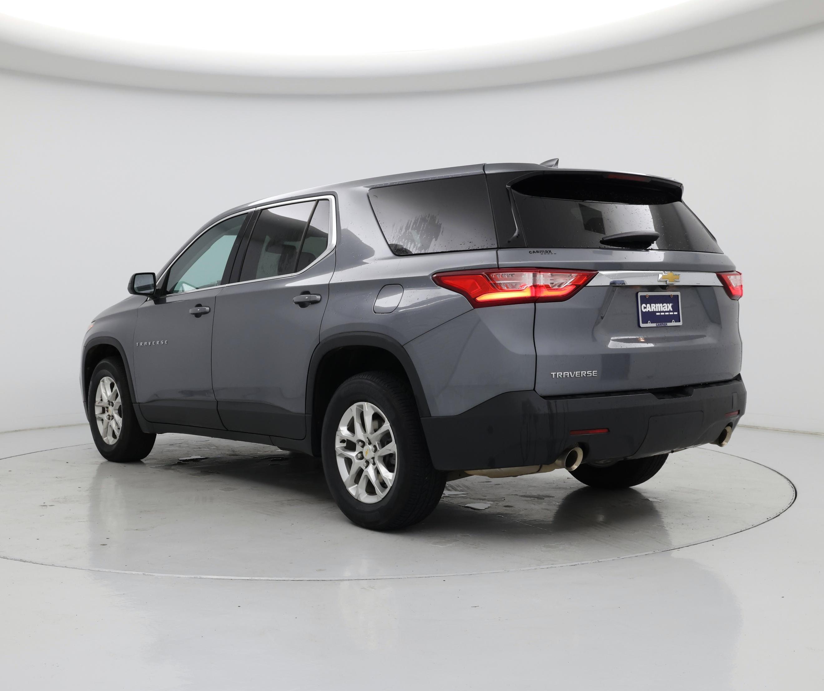Thumbnail: 2021 Chevrolet Traverse - 2