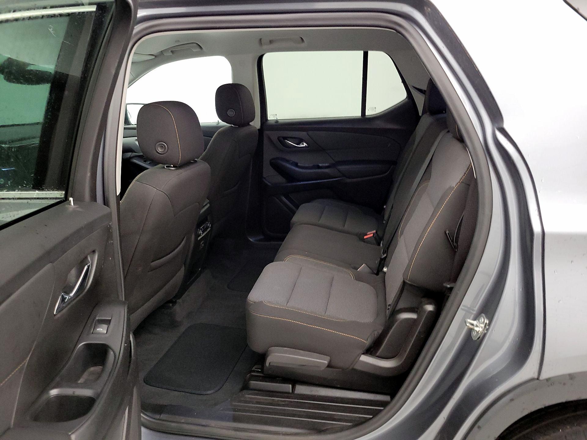 Thumbnail: 2021 Chevrolet Traverse - 19