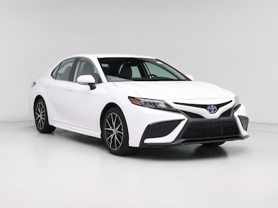 White 2024 Toyota Camry Hybrid SE